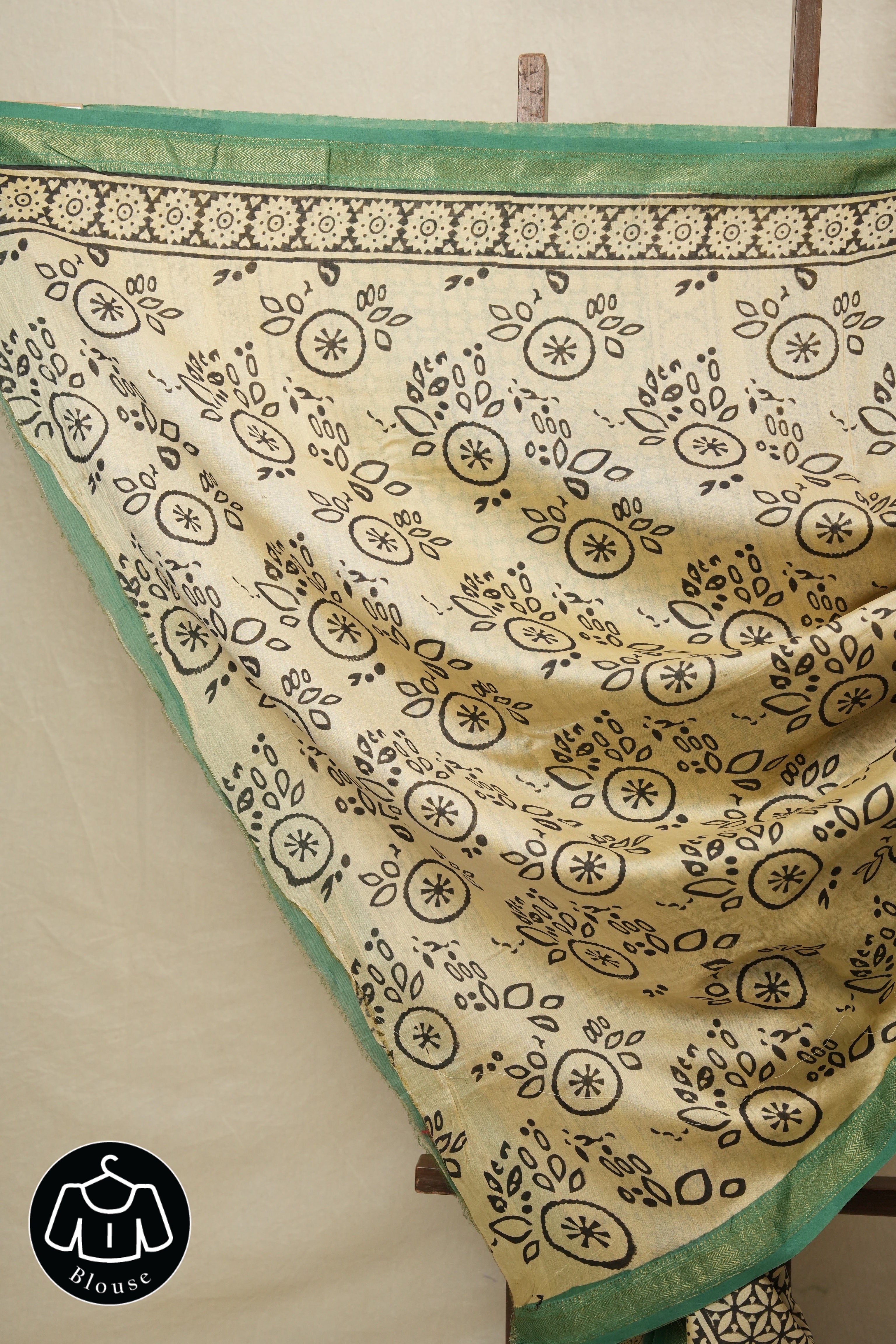 Black HBP Cotton Silk Saree With Maheshewari Border - SRBCSS878