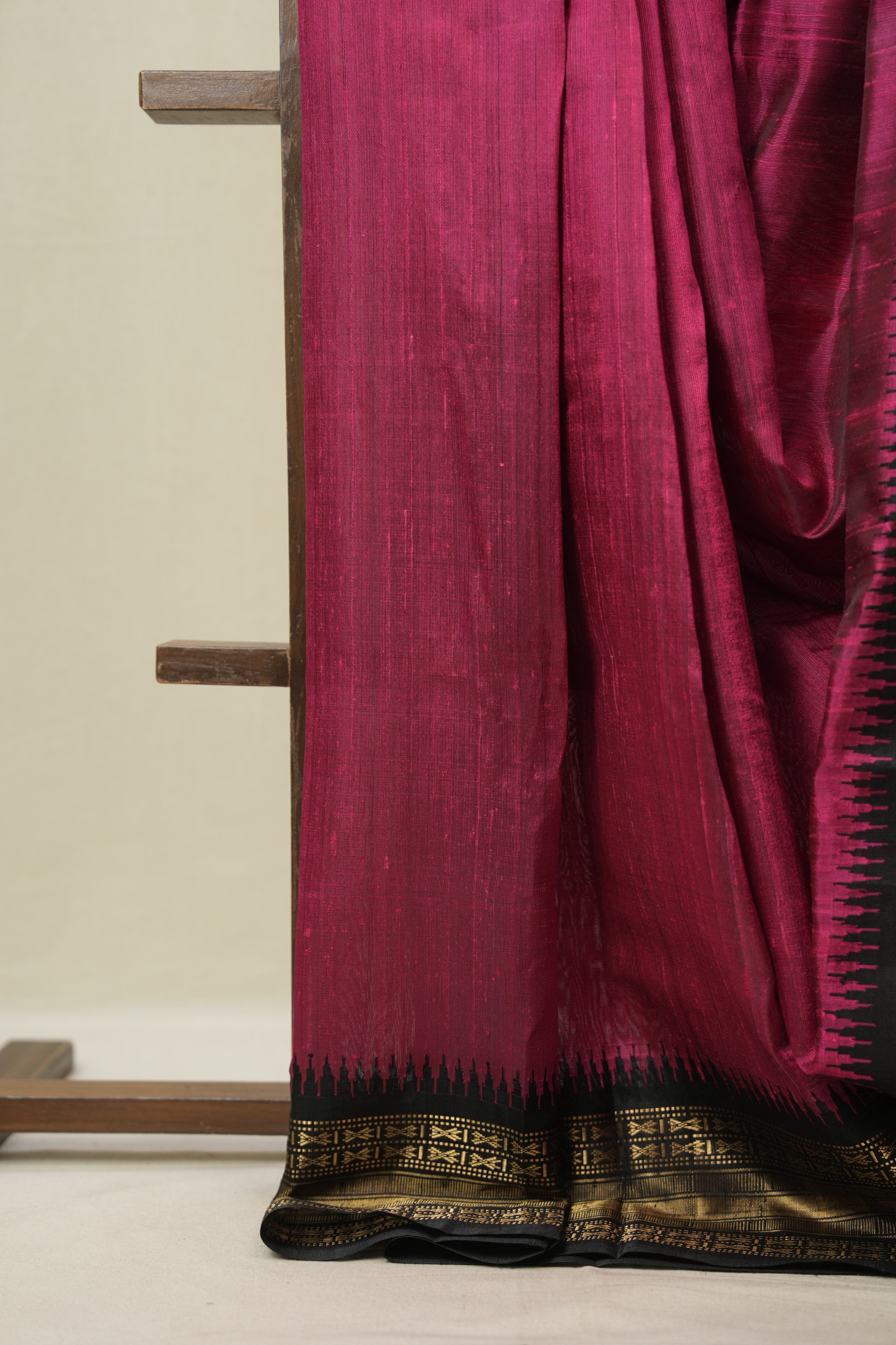 Magenta Raw Silk Saree - SRPRSS996