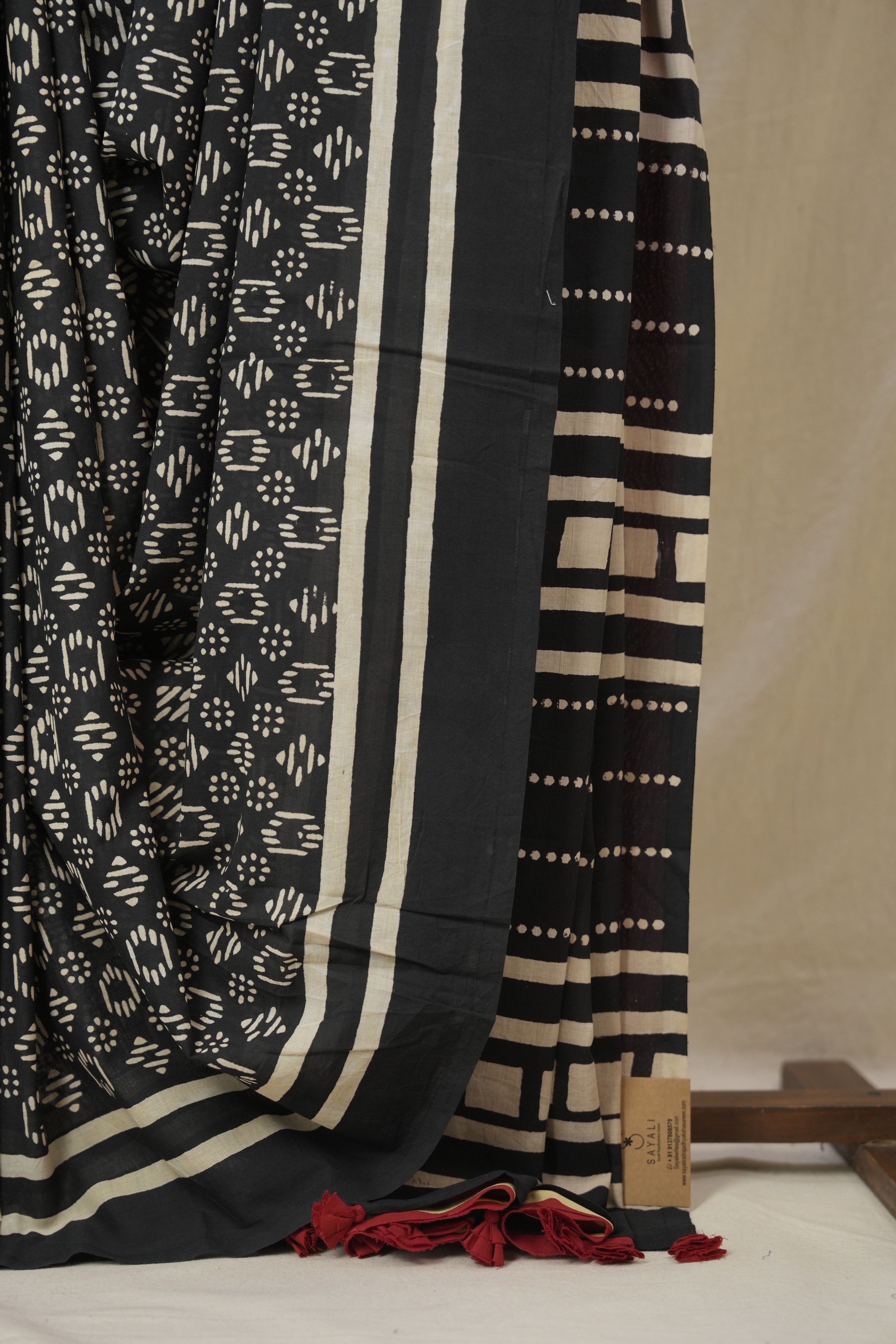 Black HBP Cotton Saree - SRBCS3325
