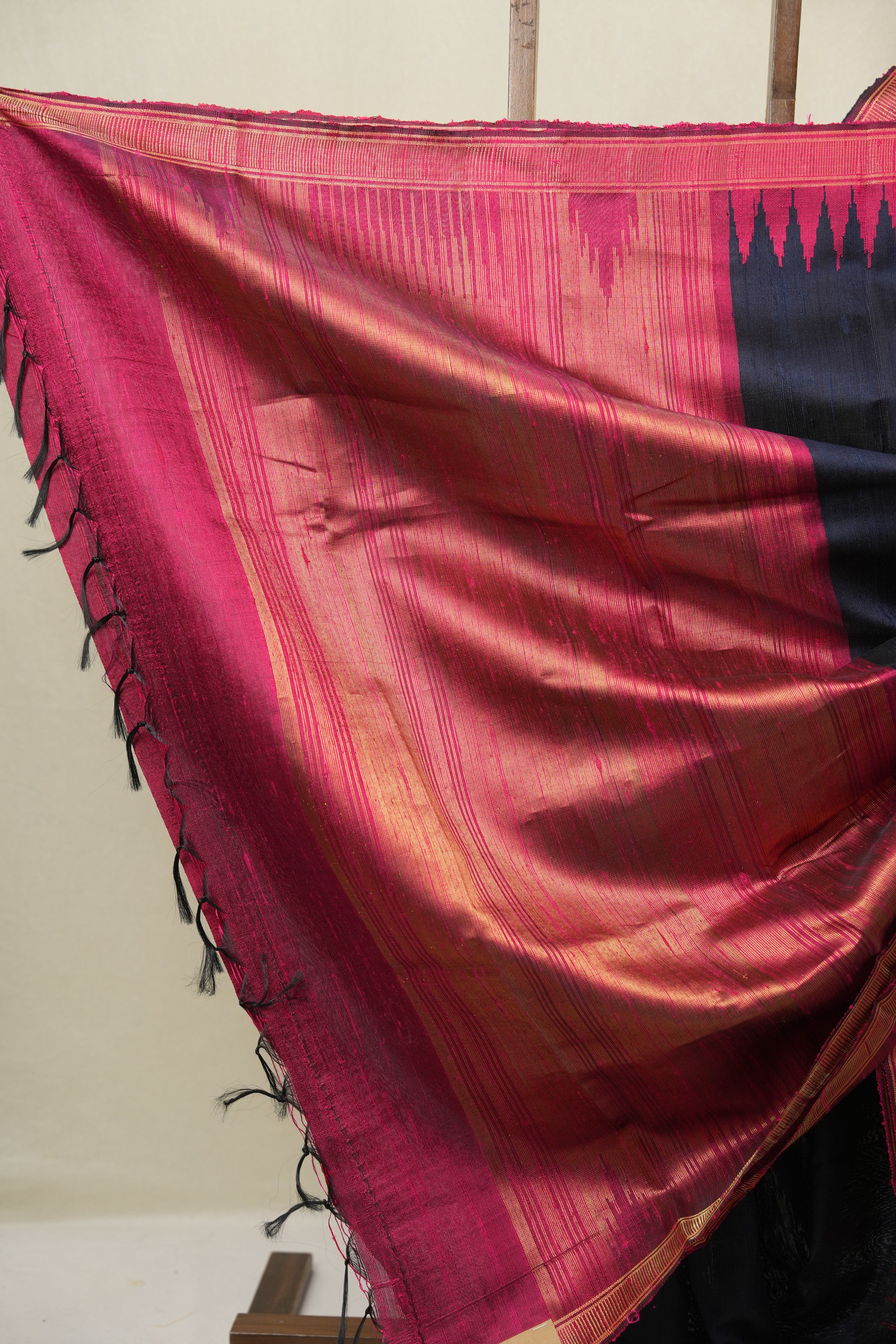 Blue Raw Silk Saree - SRBRSS977