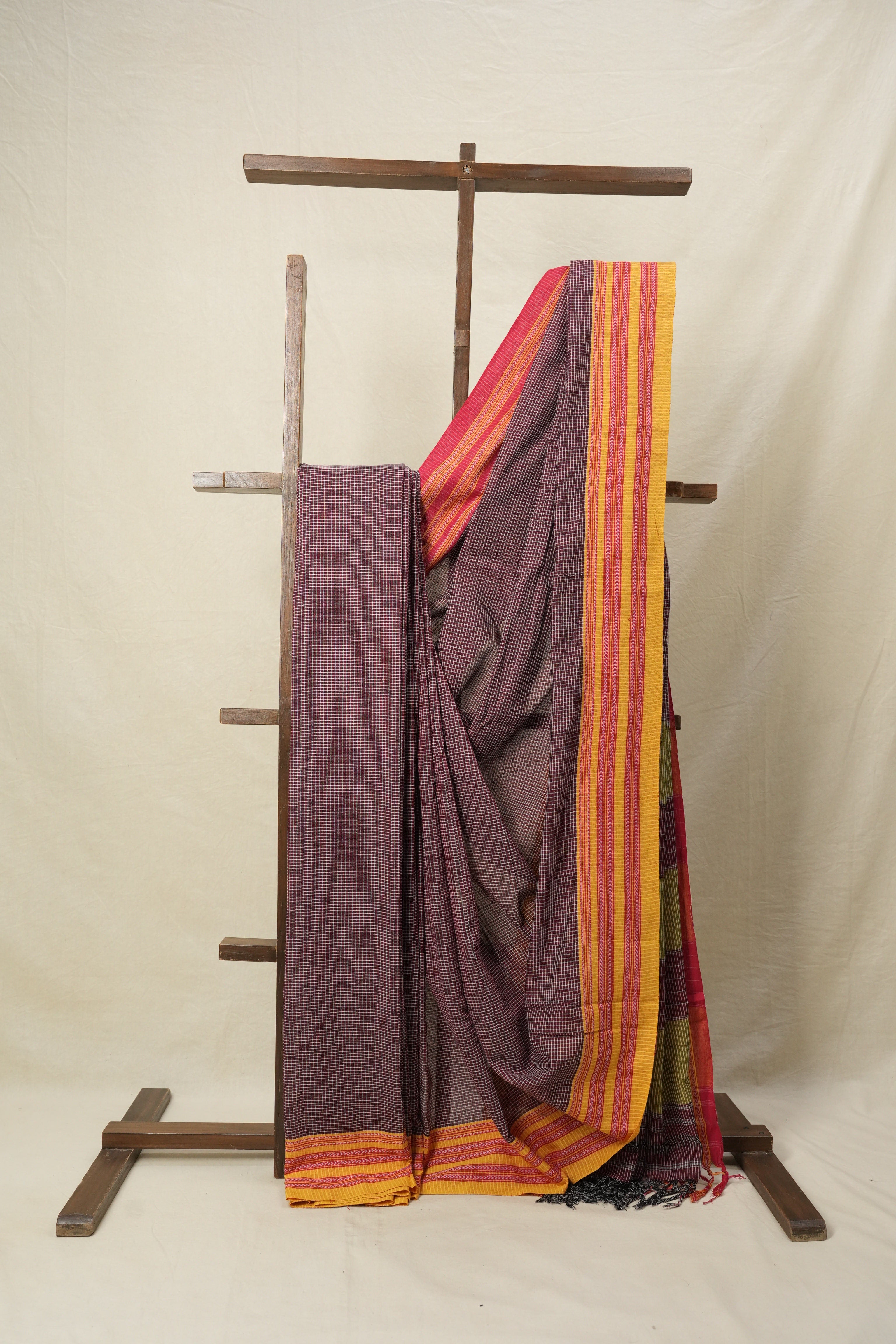 Maroon Small Checks Cotton Patteda Anchu Saree With Red-Yellow Gomi Border - SRMSPAS4