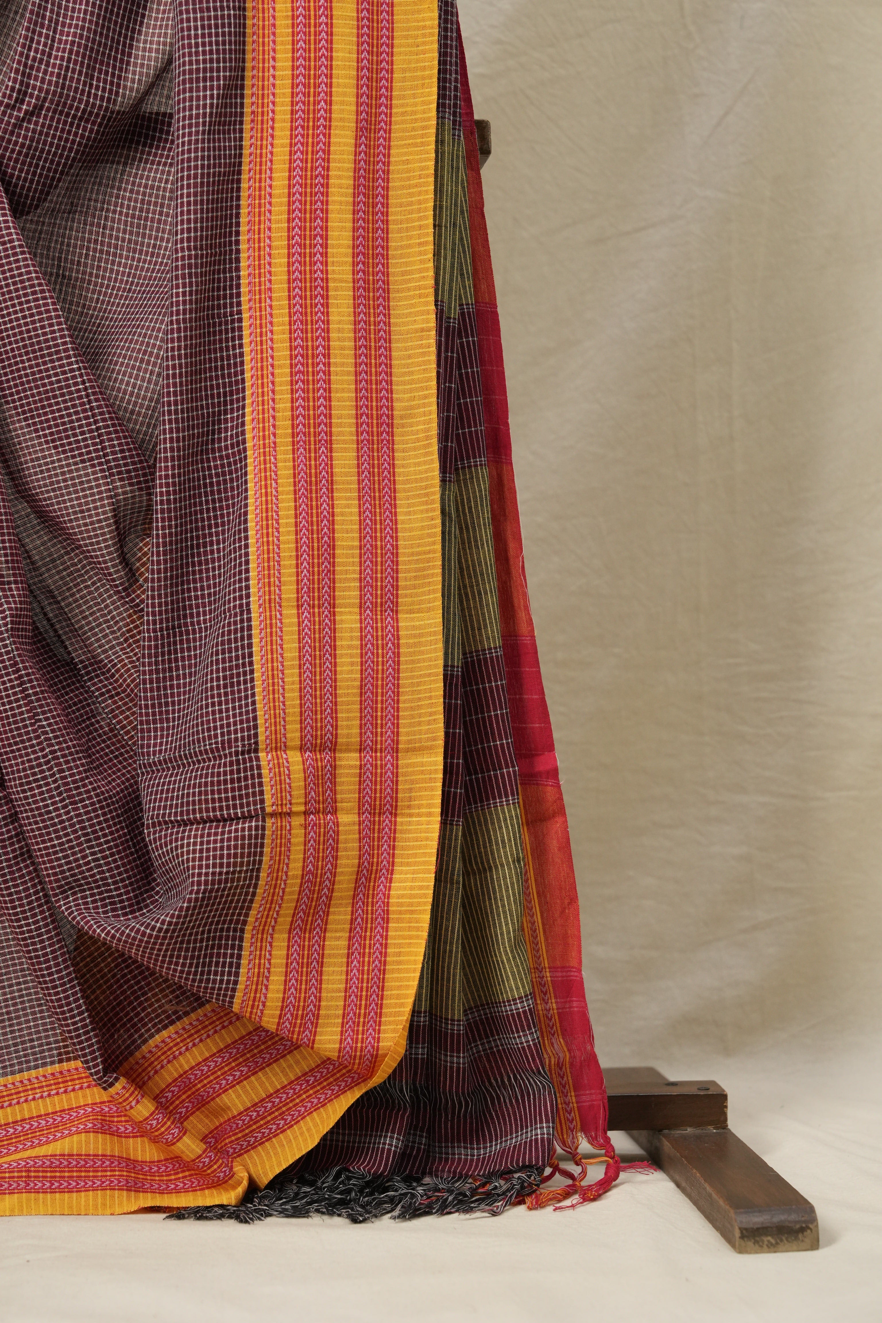 Maroon Small Checks Cotton Patteda Anchu Saree With Red-Yellow Gomi Border - SRMSPAS4