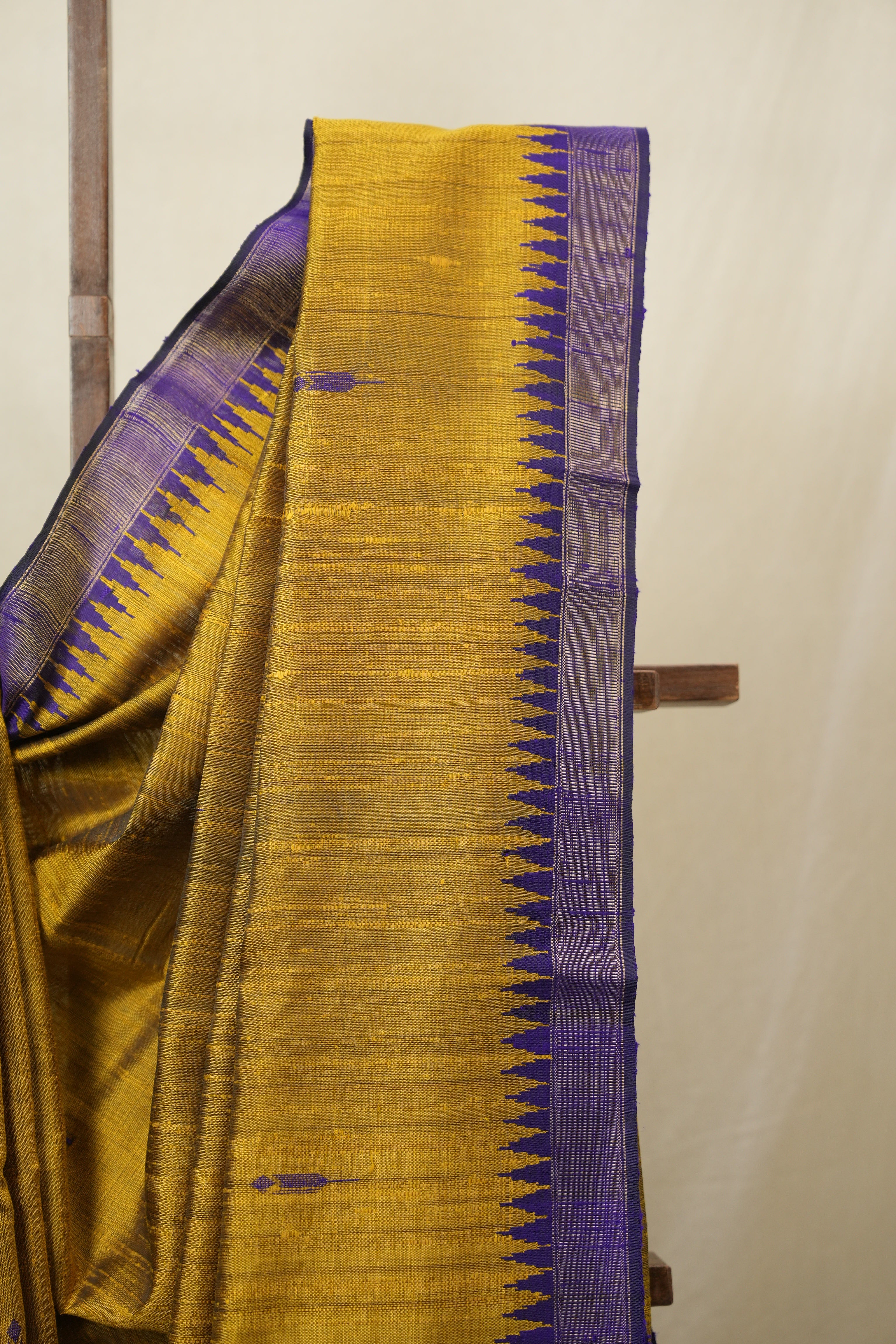 Mustard Raw Silk Saree - SRMRSS976