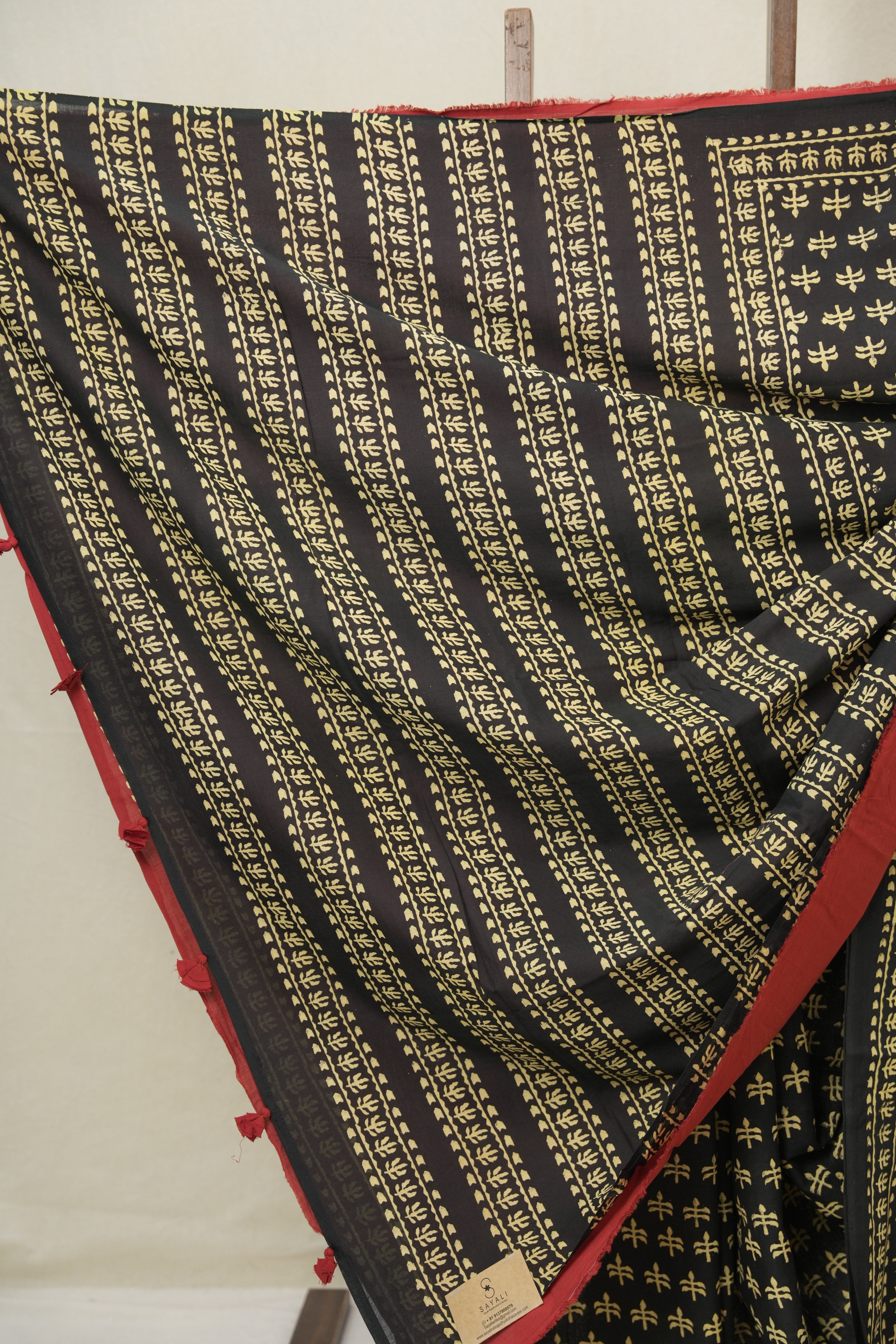 Black HBP Cotton Saree - SRBCS3318