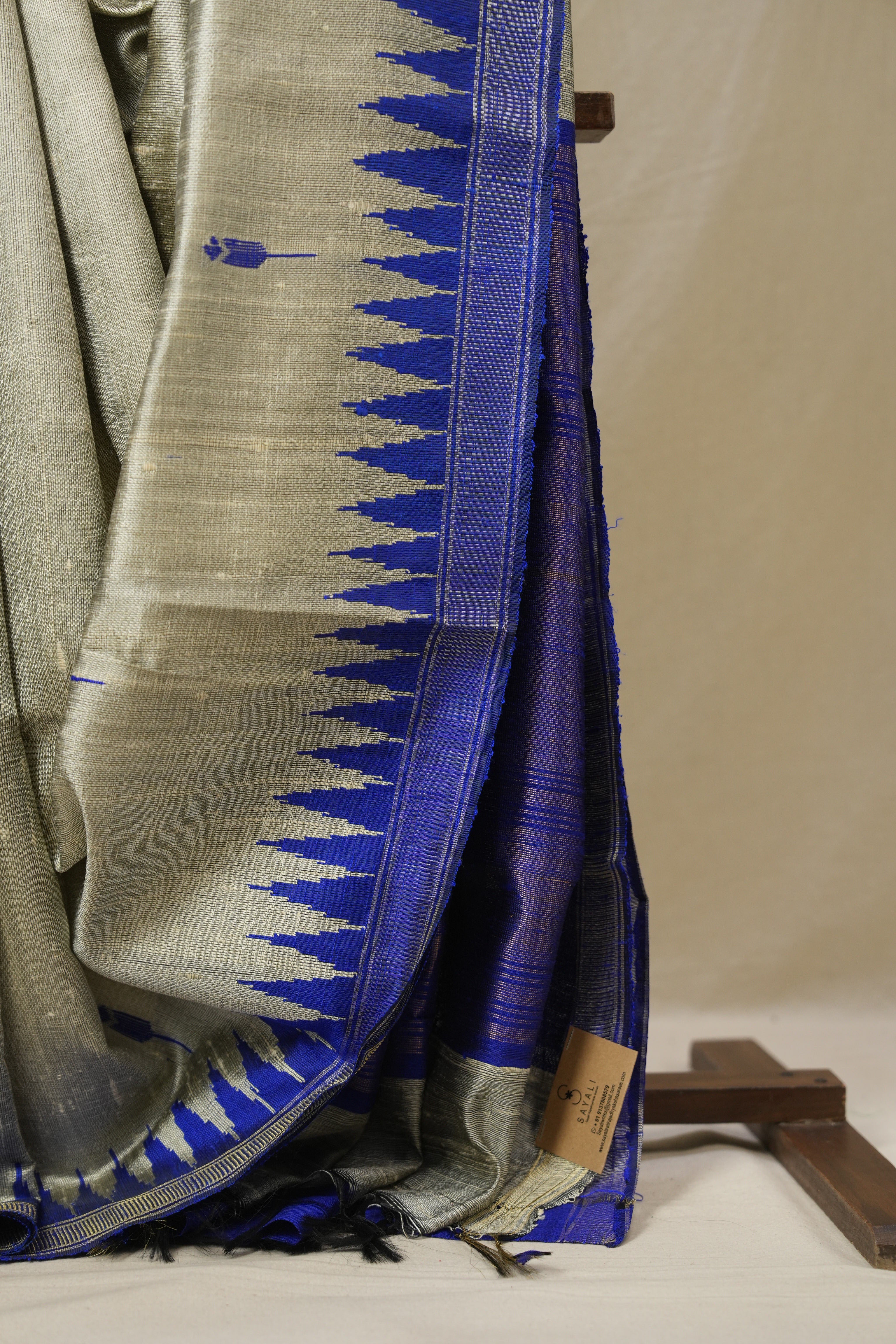 Grey Raw Silk Saree - SRGRSS979