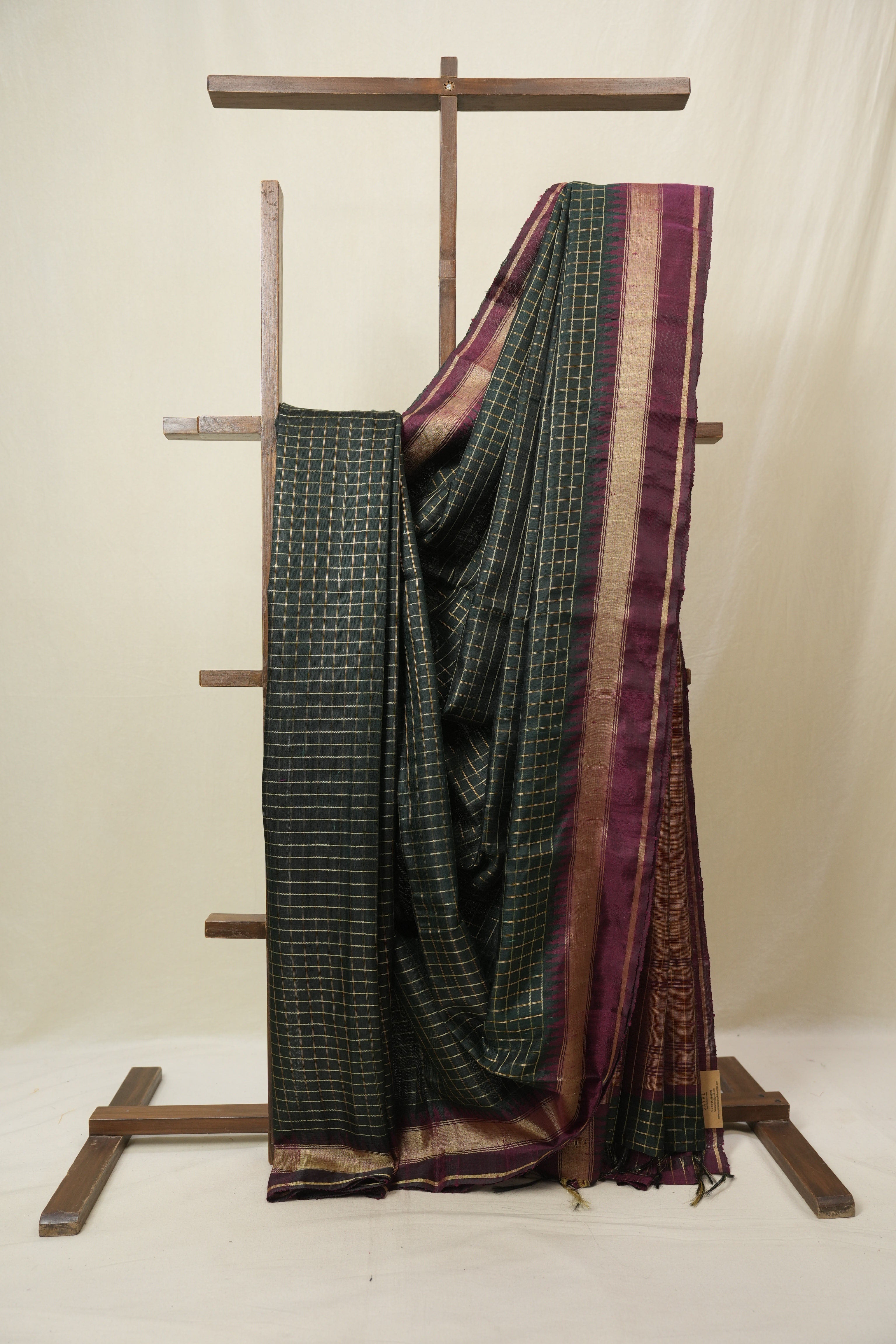Green Raw Silk Saree - SRGRSS982