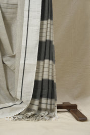 Off White Small Checks Cotton Patteda Anchu Saree - SROWPAS94
