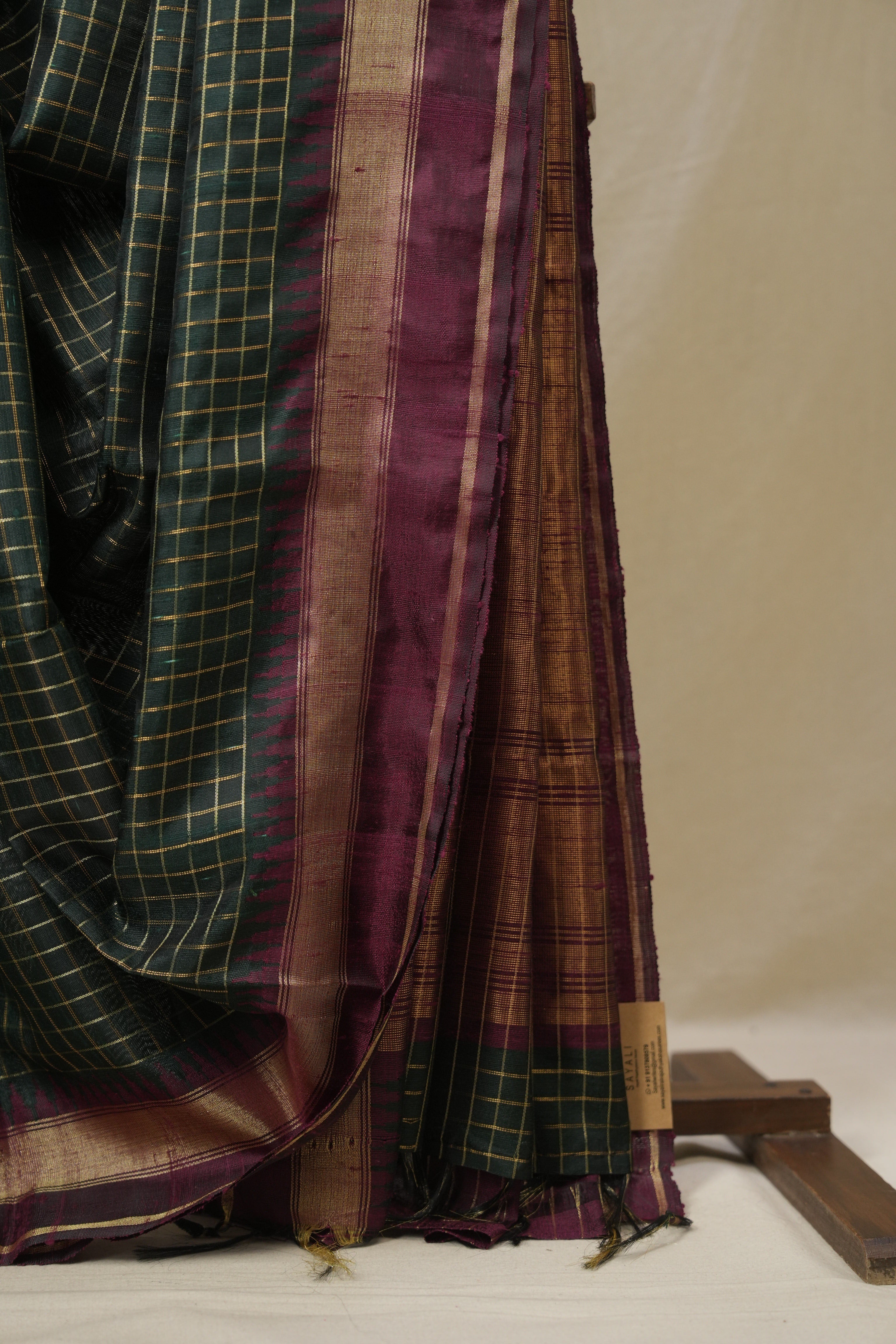 Green Raw Silk Saree - SRGRSS982