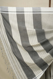 Off White Small Checks Cotton Patteda Anchu Saree - SROWPAS94