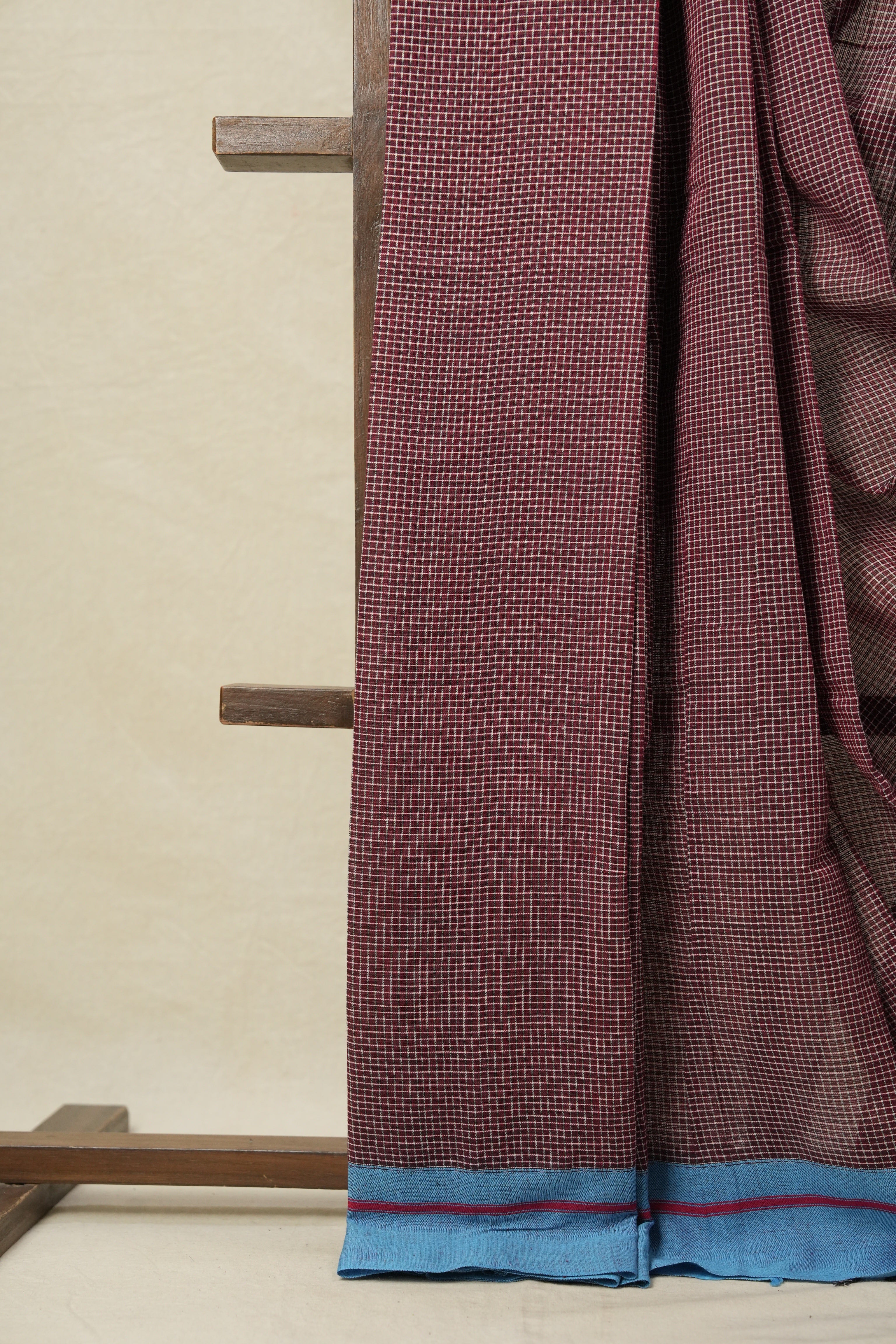 Maroon Small Checks Cotton Patteda Anchu Saree With Blue-Red Border - SRMPAS69