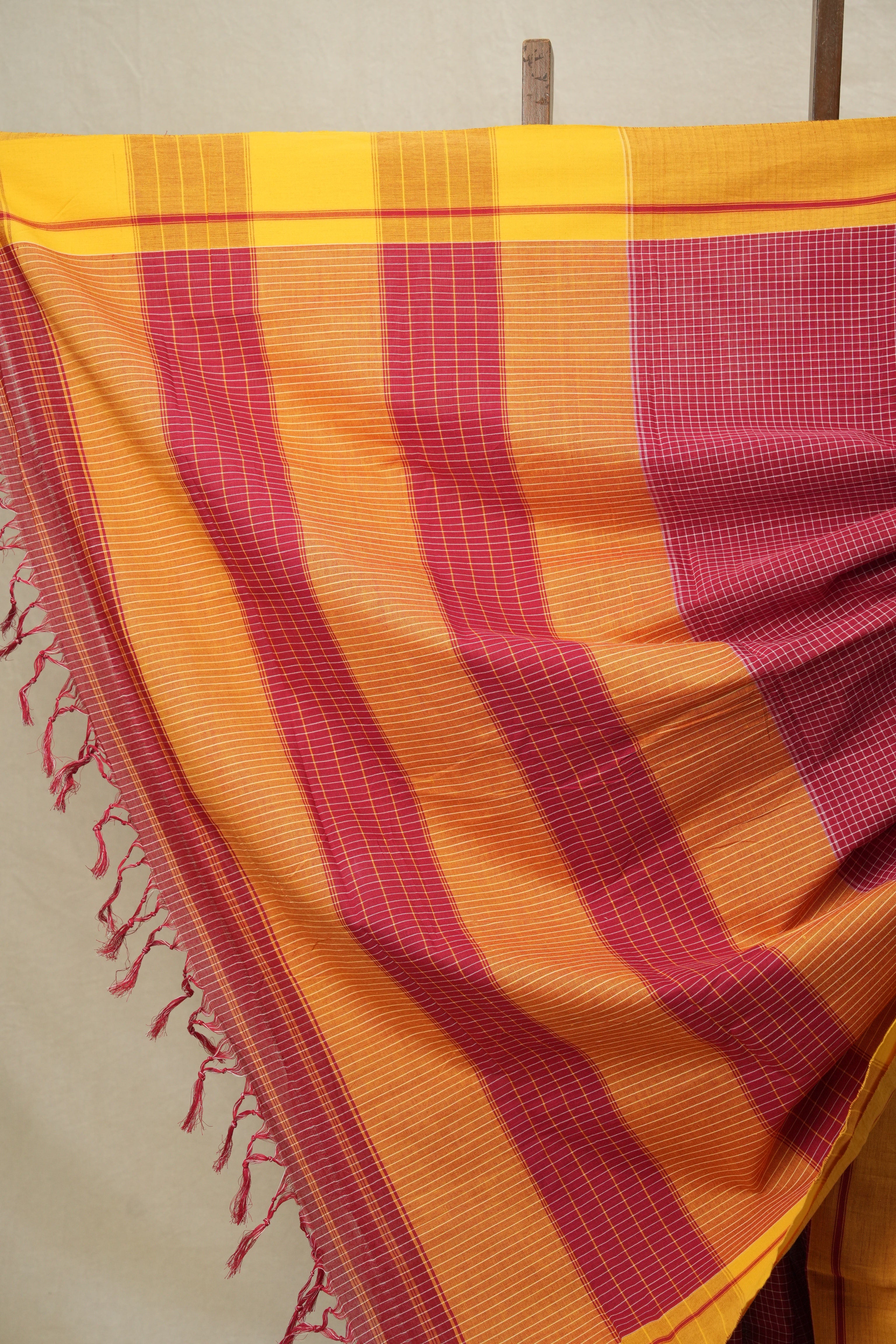 Red Big Checks Cotton Patteda Anchu Saree - SRRPAS172