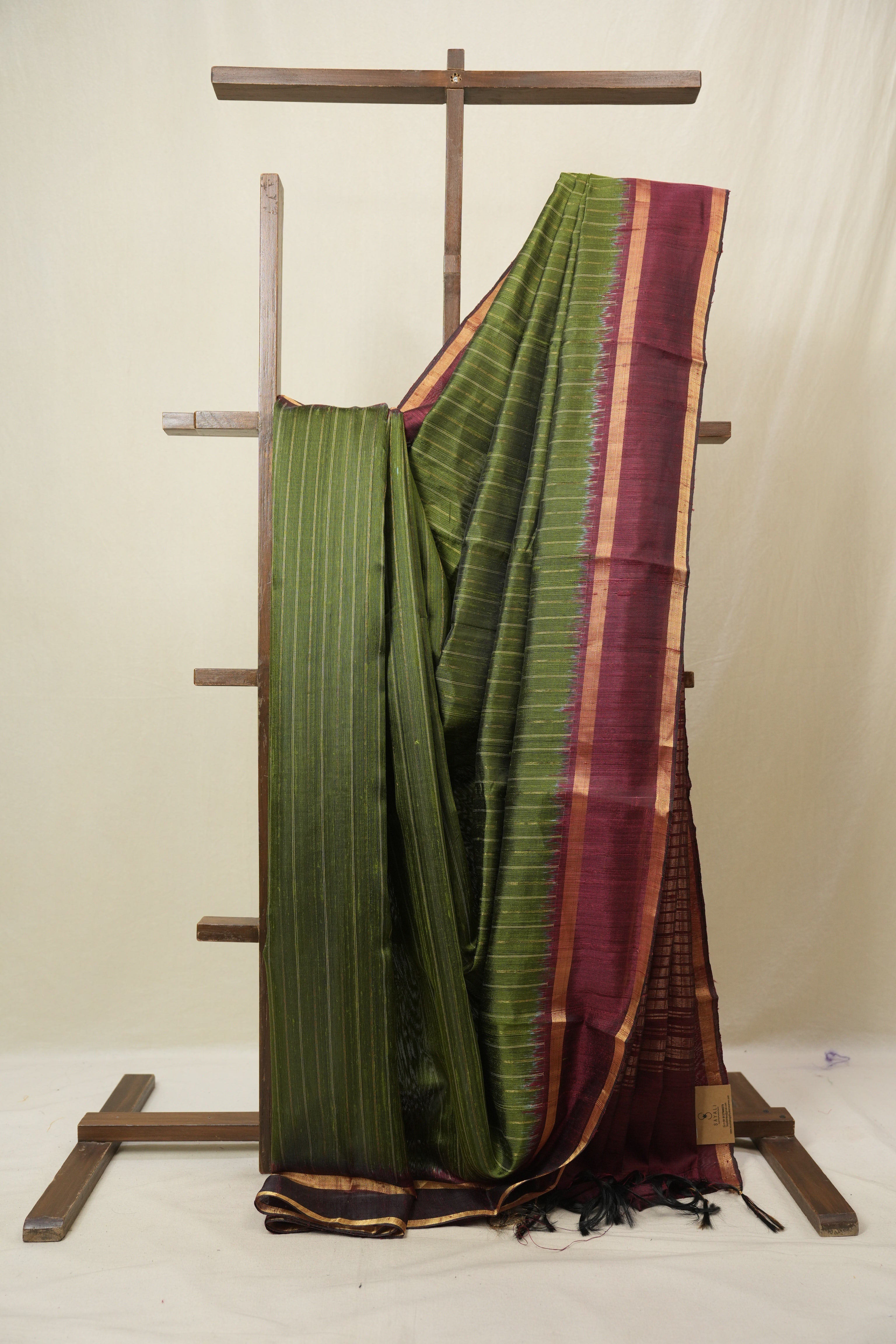 Green Raw Silk Saree - SRGRSS975