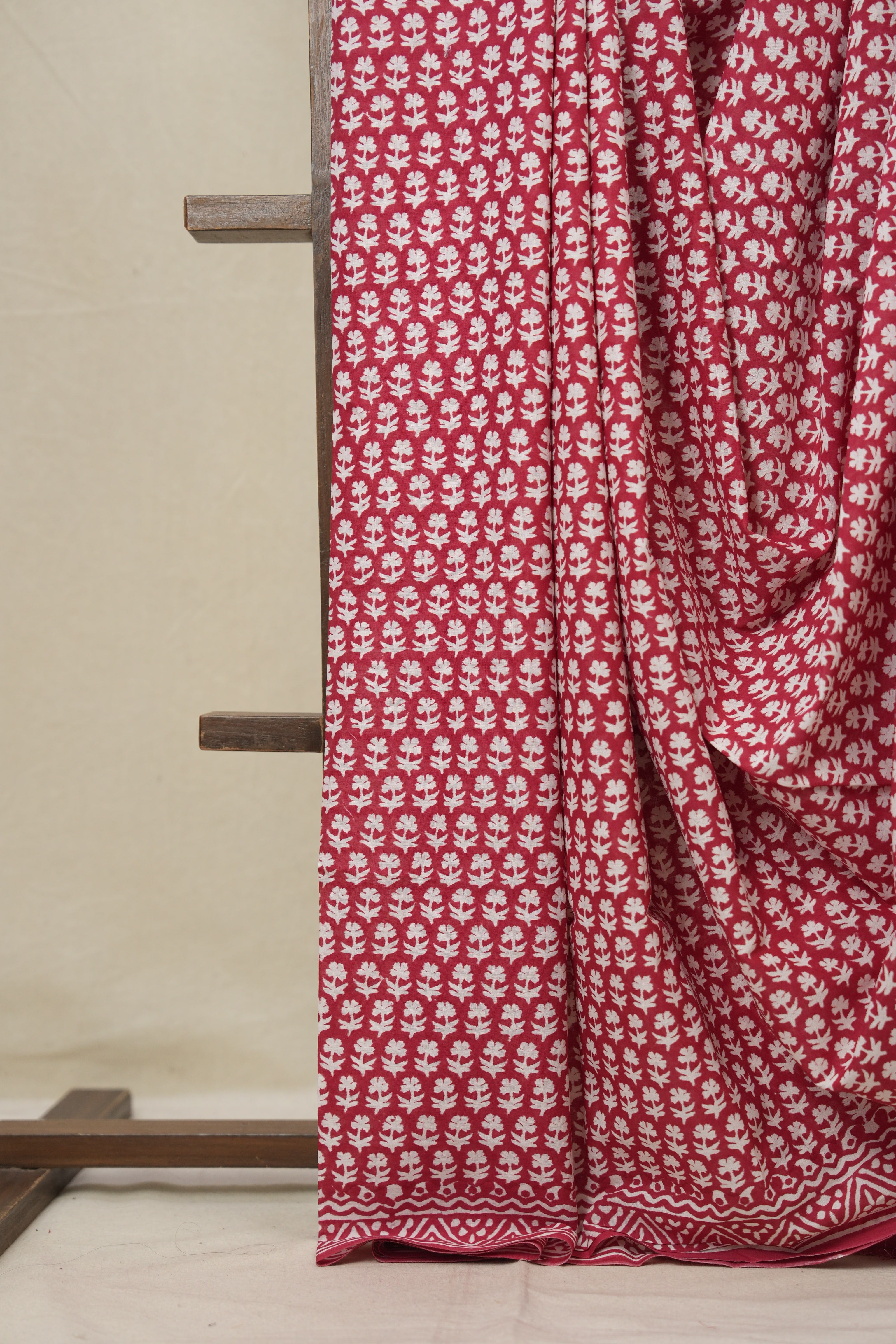 Red HBP Cotton Saree - SRRCS3358