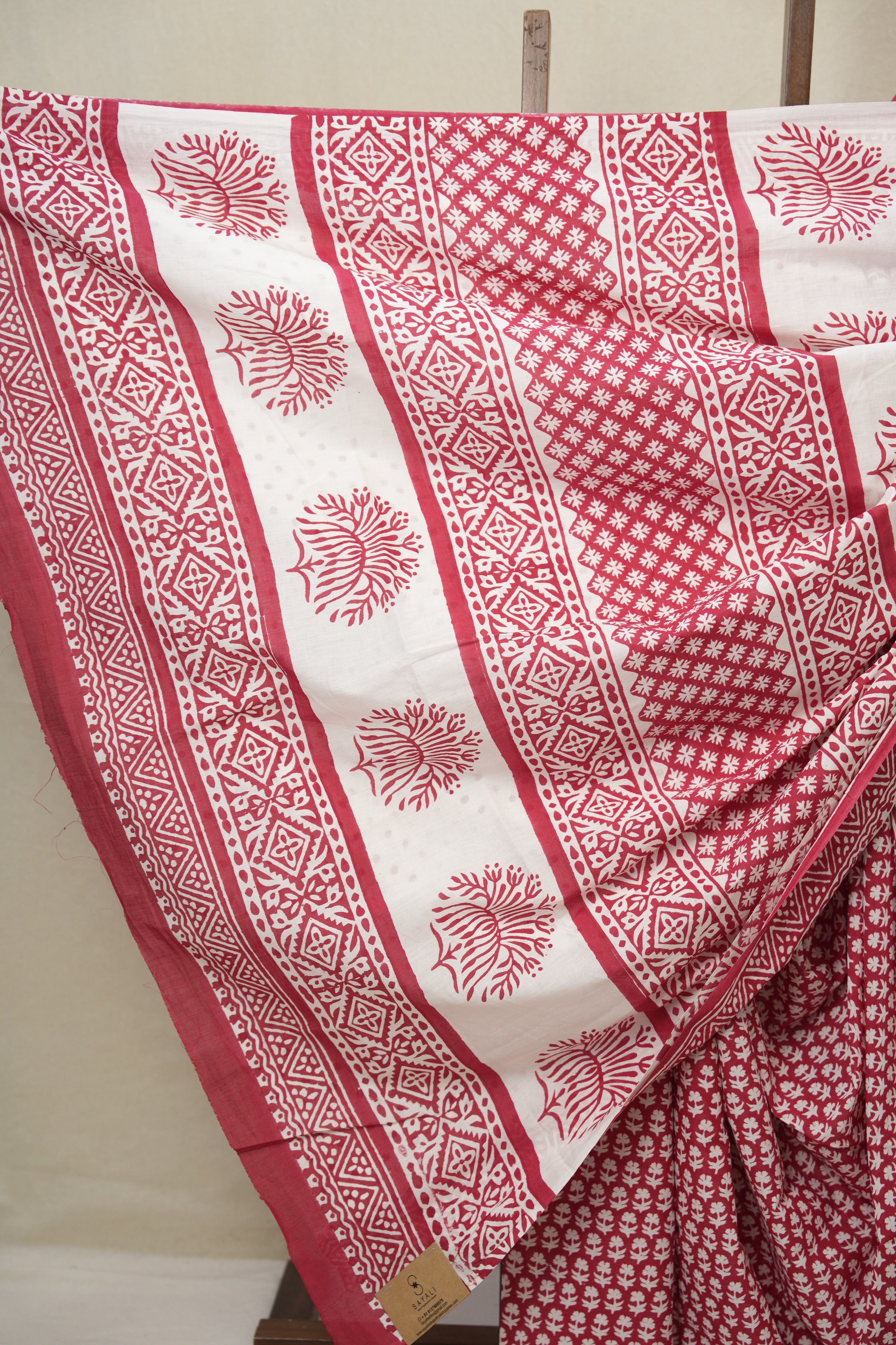 Red HBP Cotton Saree - SRRCS3358