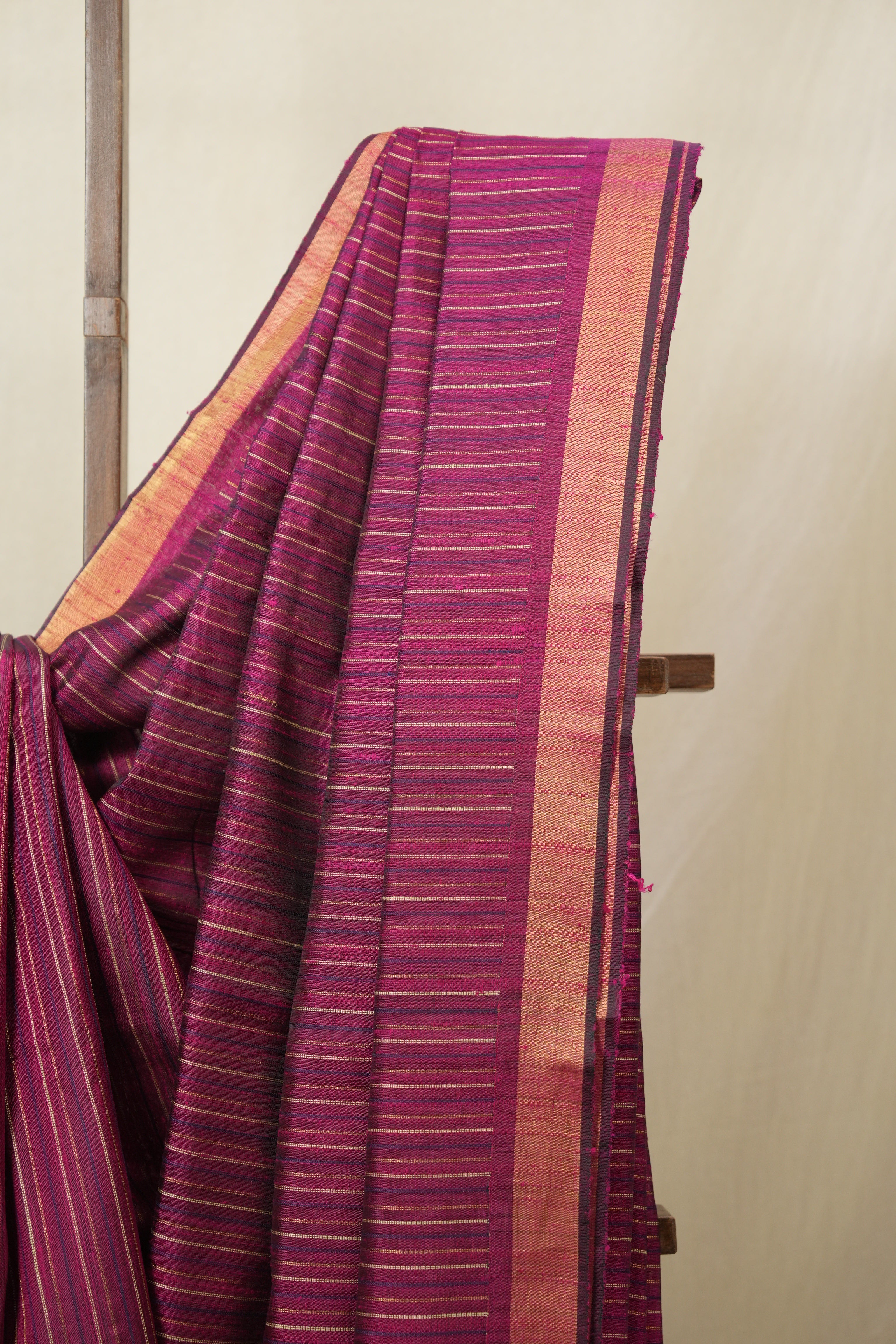 Magenta Raw Silk Saree - SRMRSS987