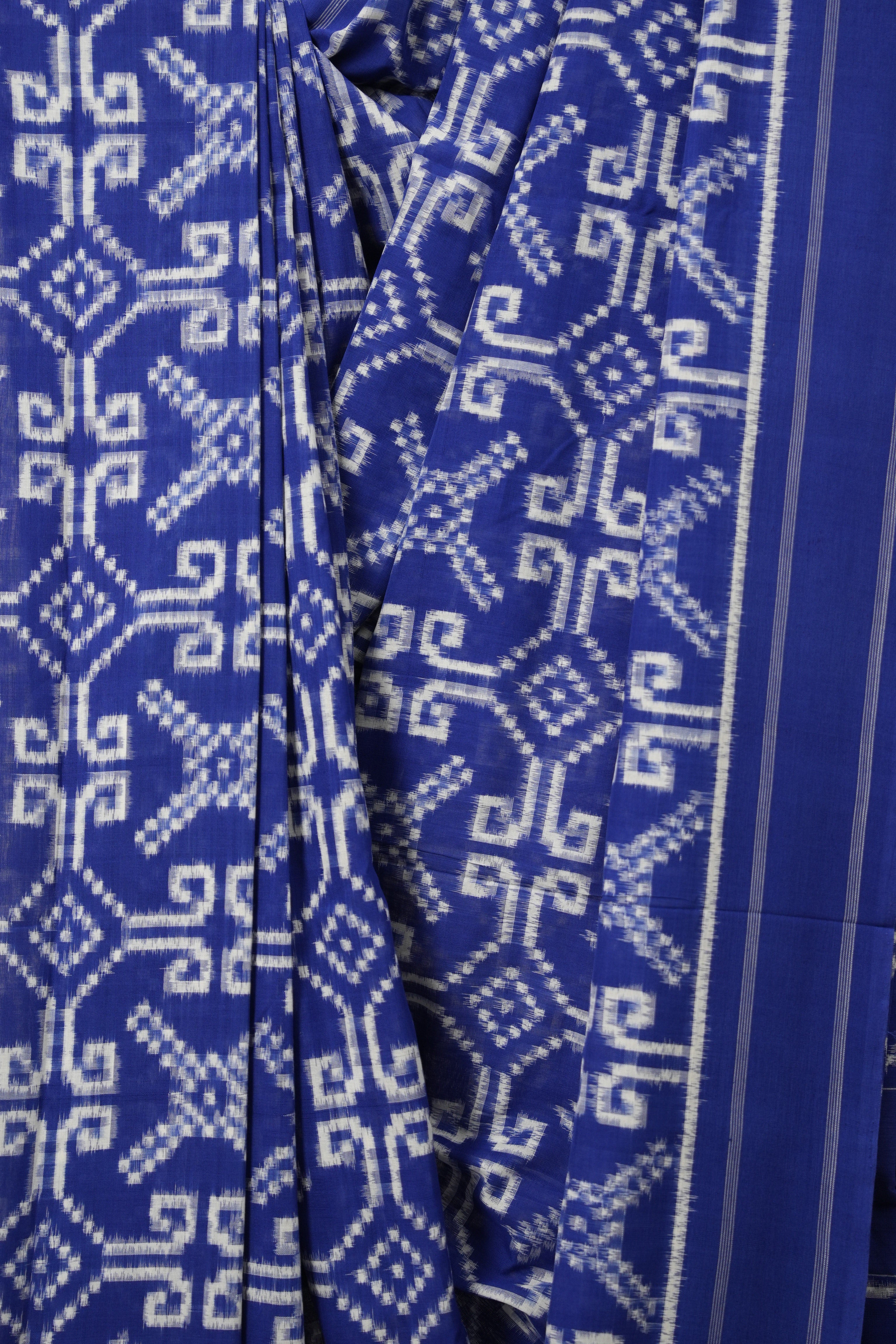 Blue White Pochampalli Cotton Ikat Saree - SRBWPCIS614