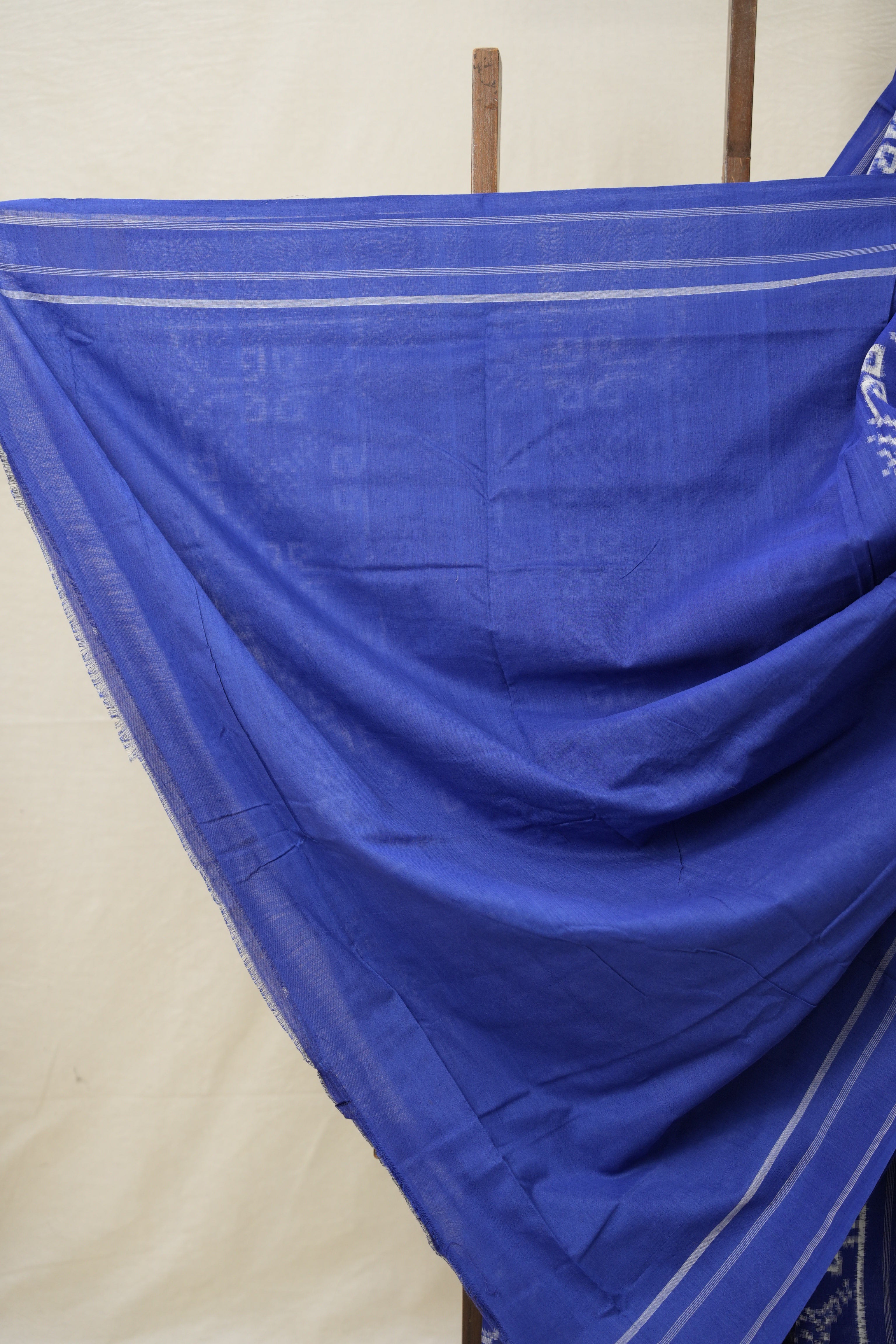 Blue White Pochampalli Cotton Ikat Saree - SRBWPCIS614