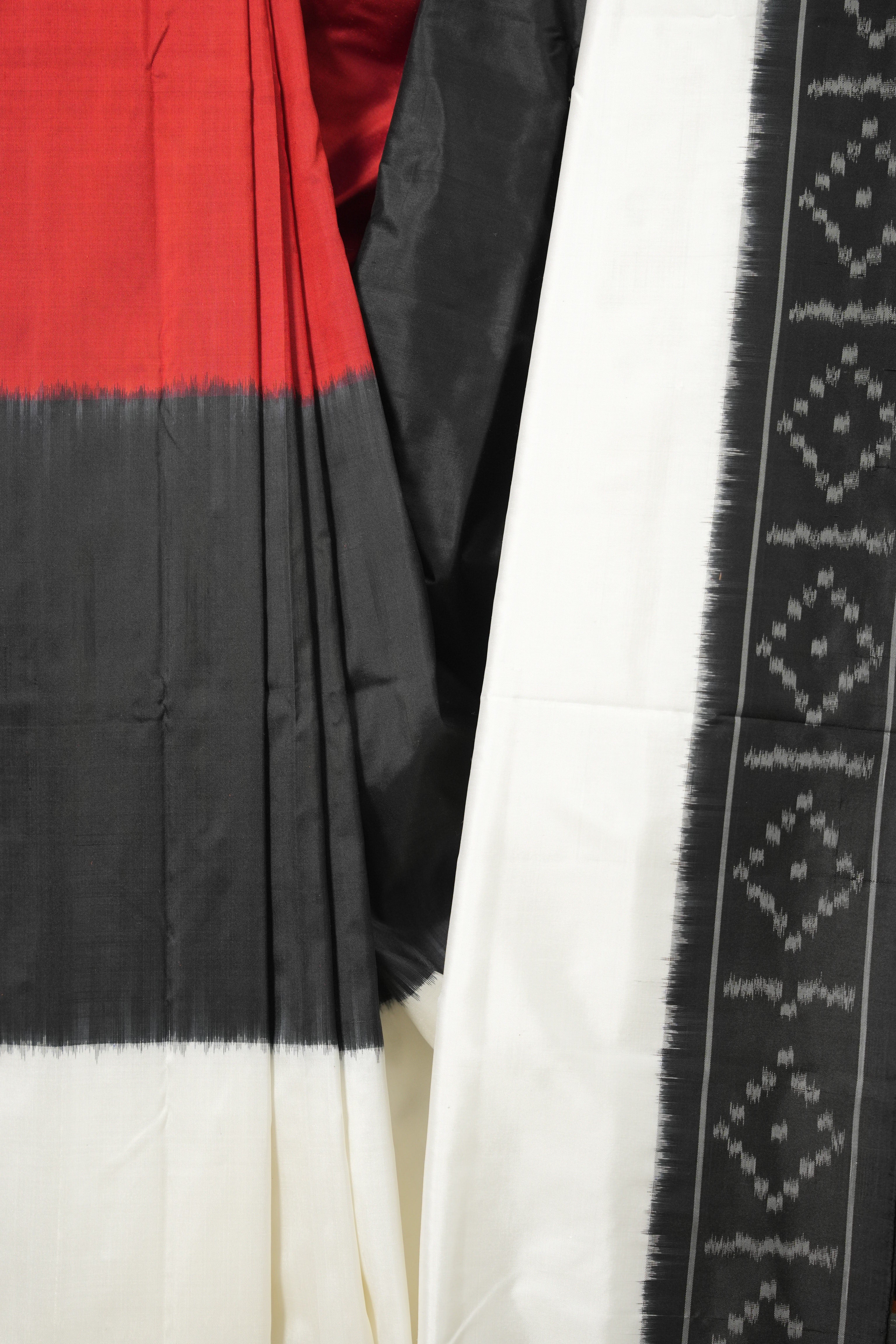 Black-White Pochampalli Silk Ikat Saree - SRBWPSIS252