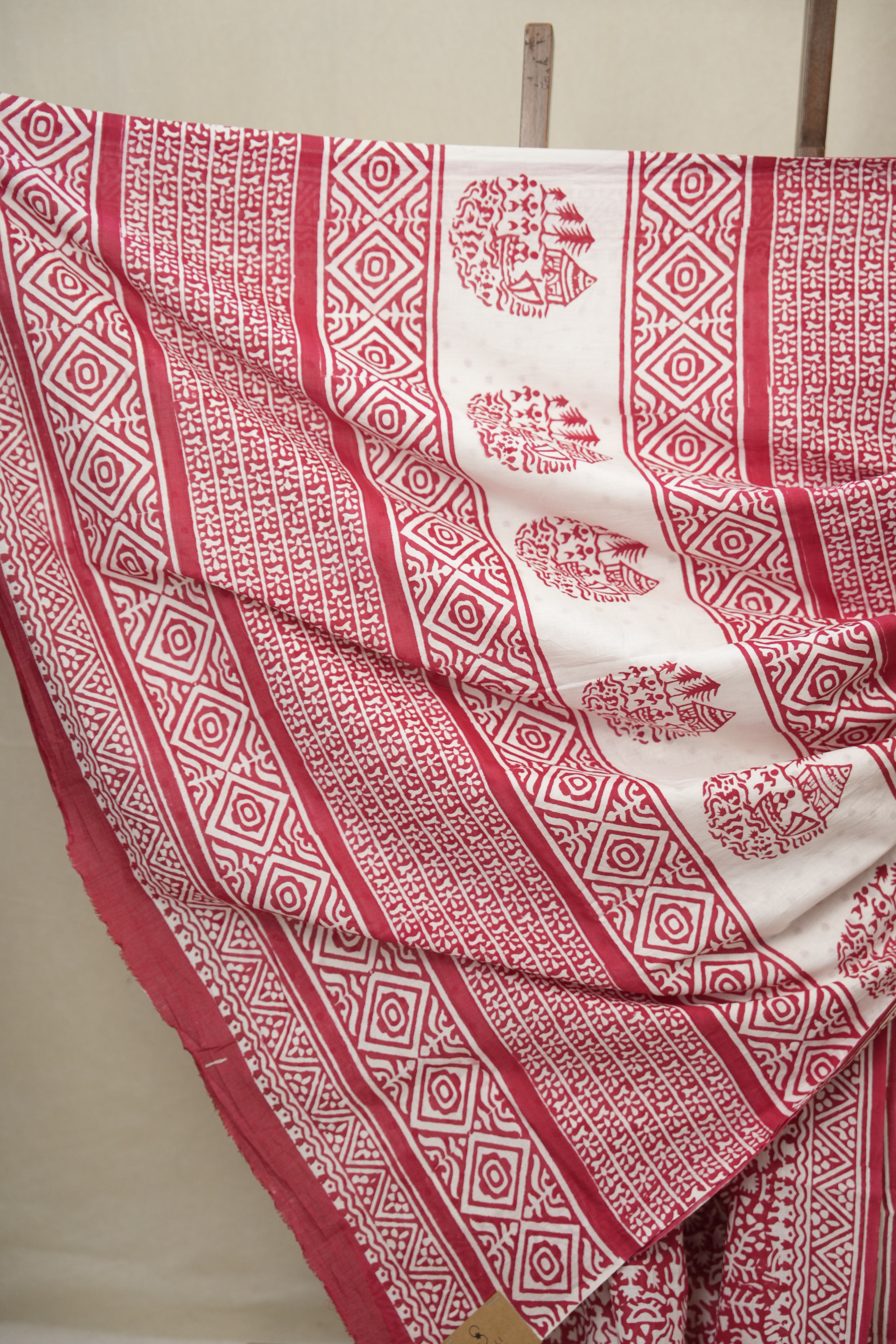 Red HBP Cotton Saree - SRRCS3357