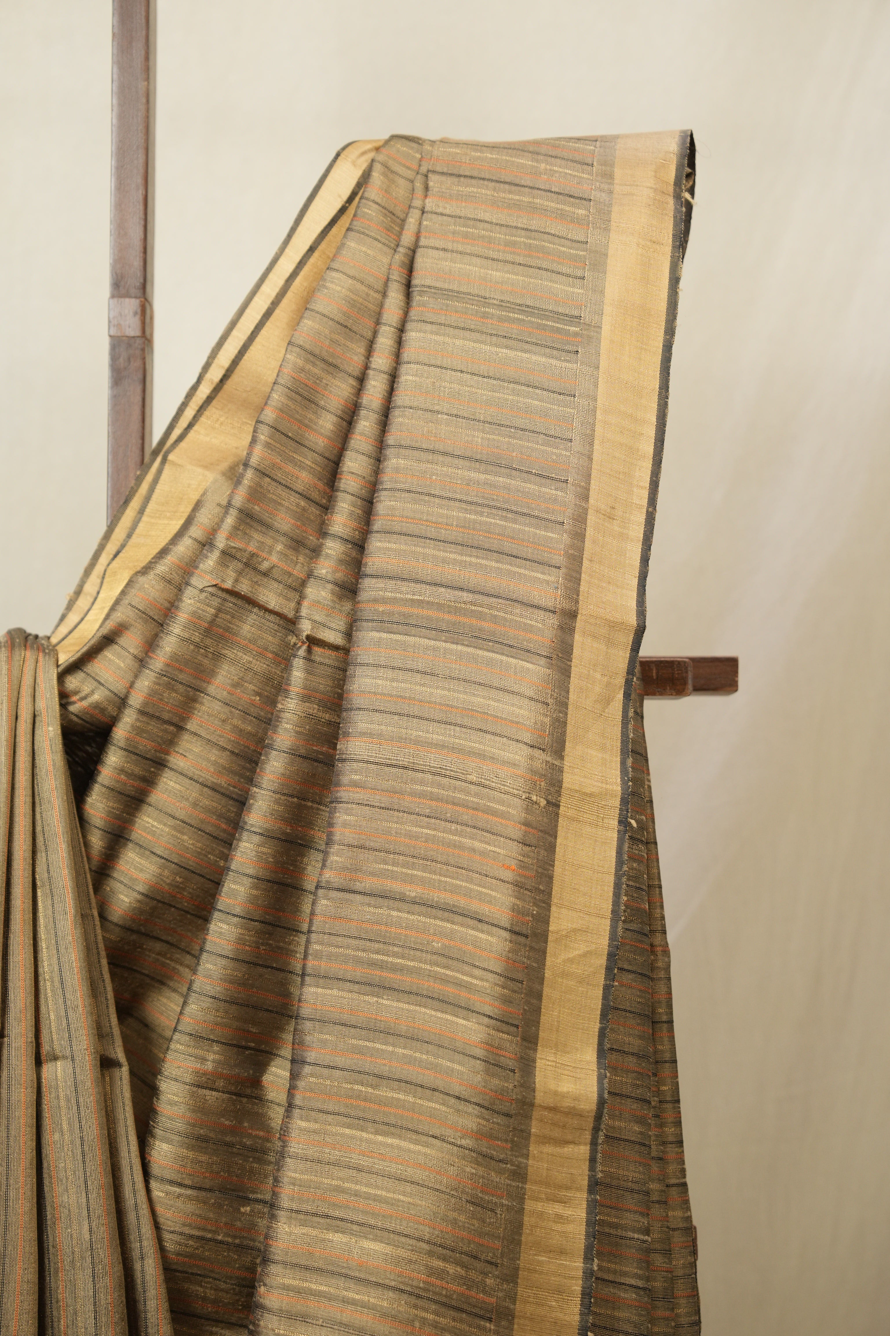 Brown Raw Silk Saree - SRBRSS991