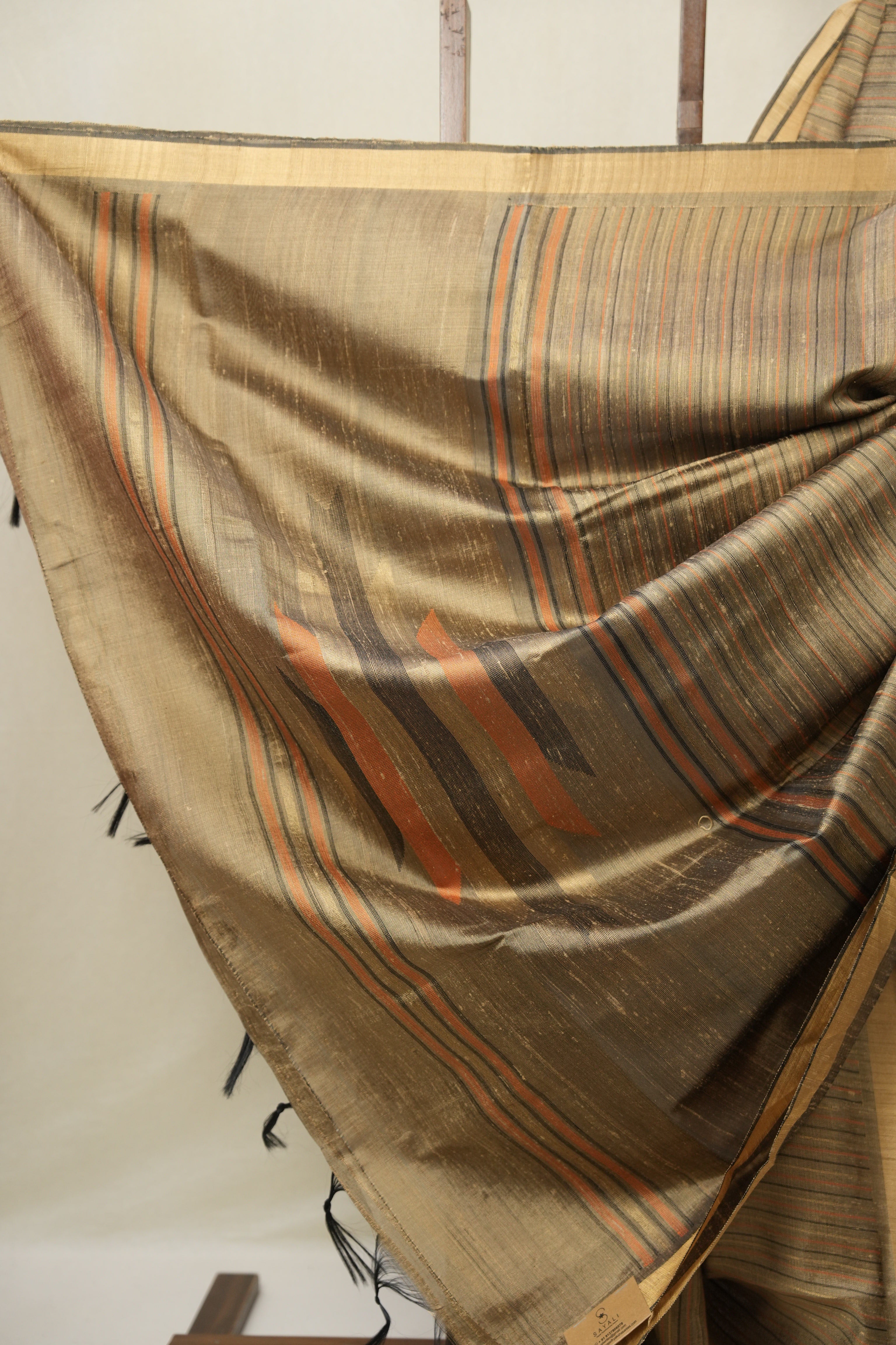 Brown Raw Silk Saree - SRBRSS991