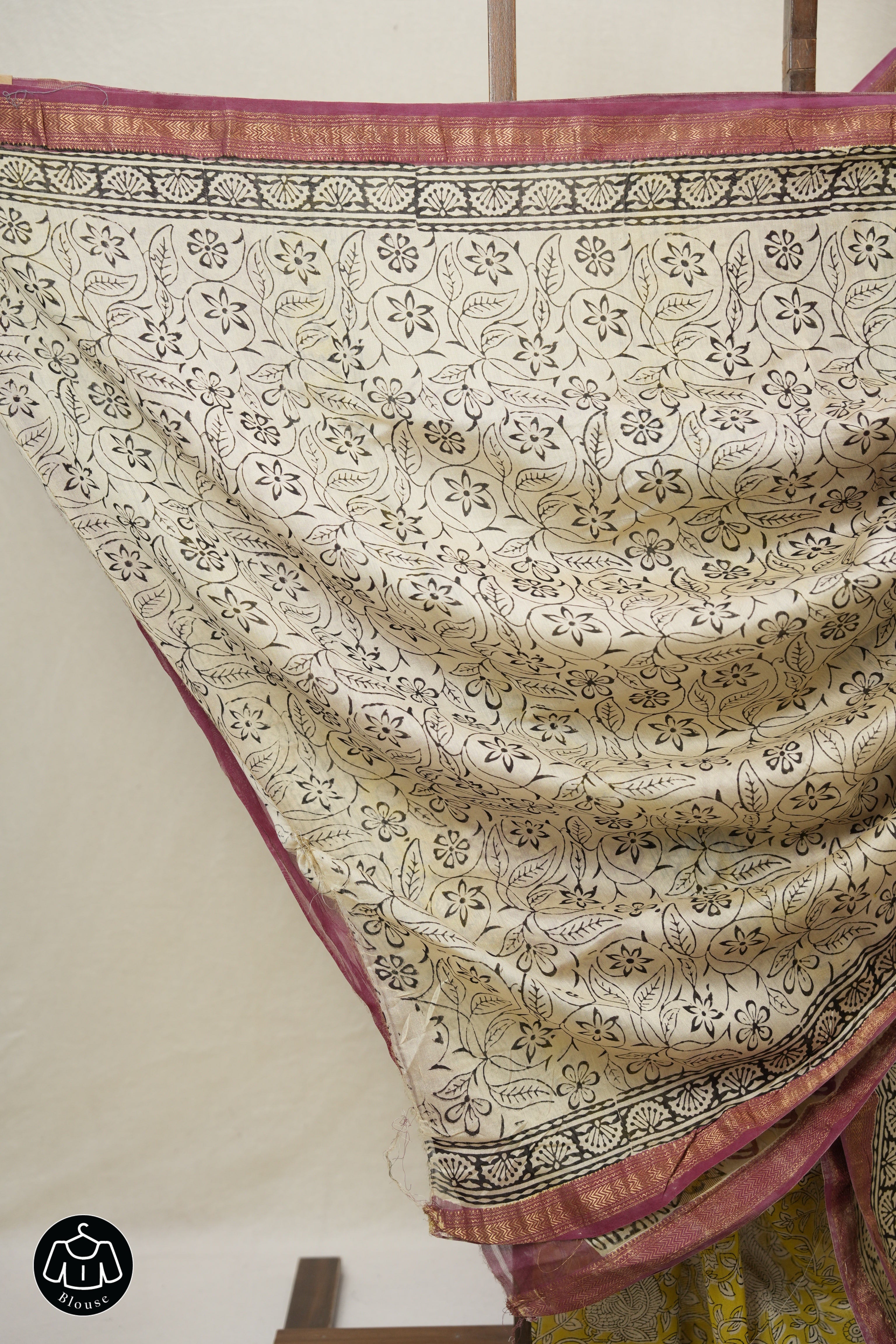 Yellow HBP Cotton Silk Saree With Maheshwari Border - SRYCSS1479