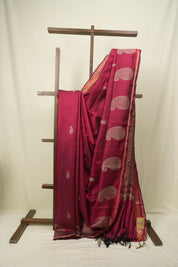 Red Raw Silk  Saree - SRRRSS1057