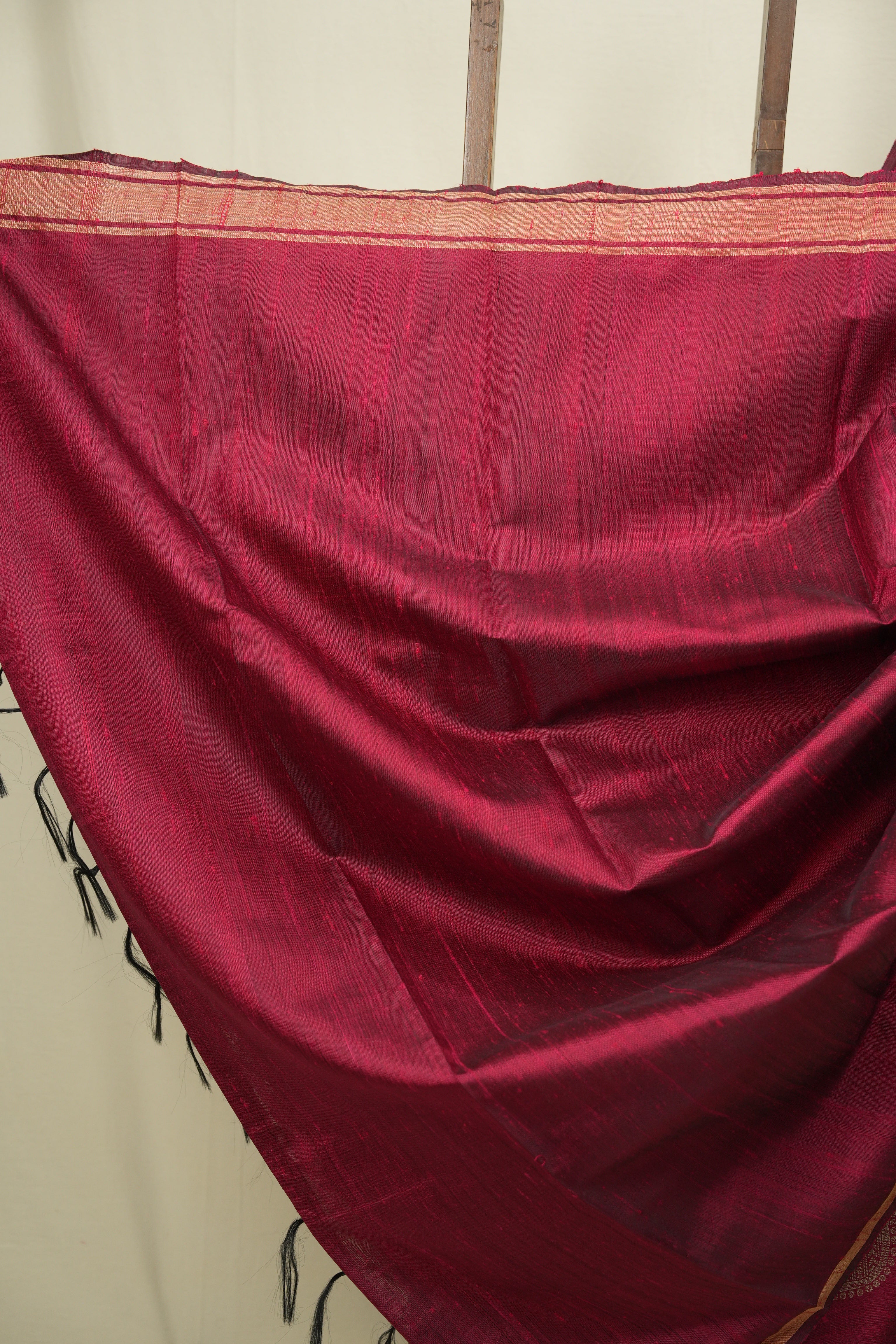Red Raw Silk  Saree - SRRRSS1057