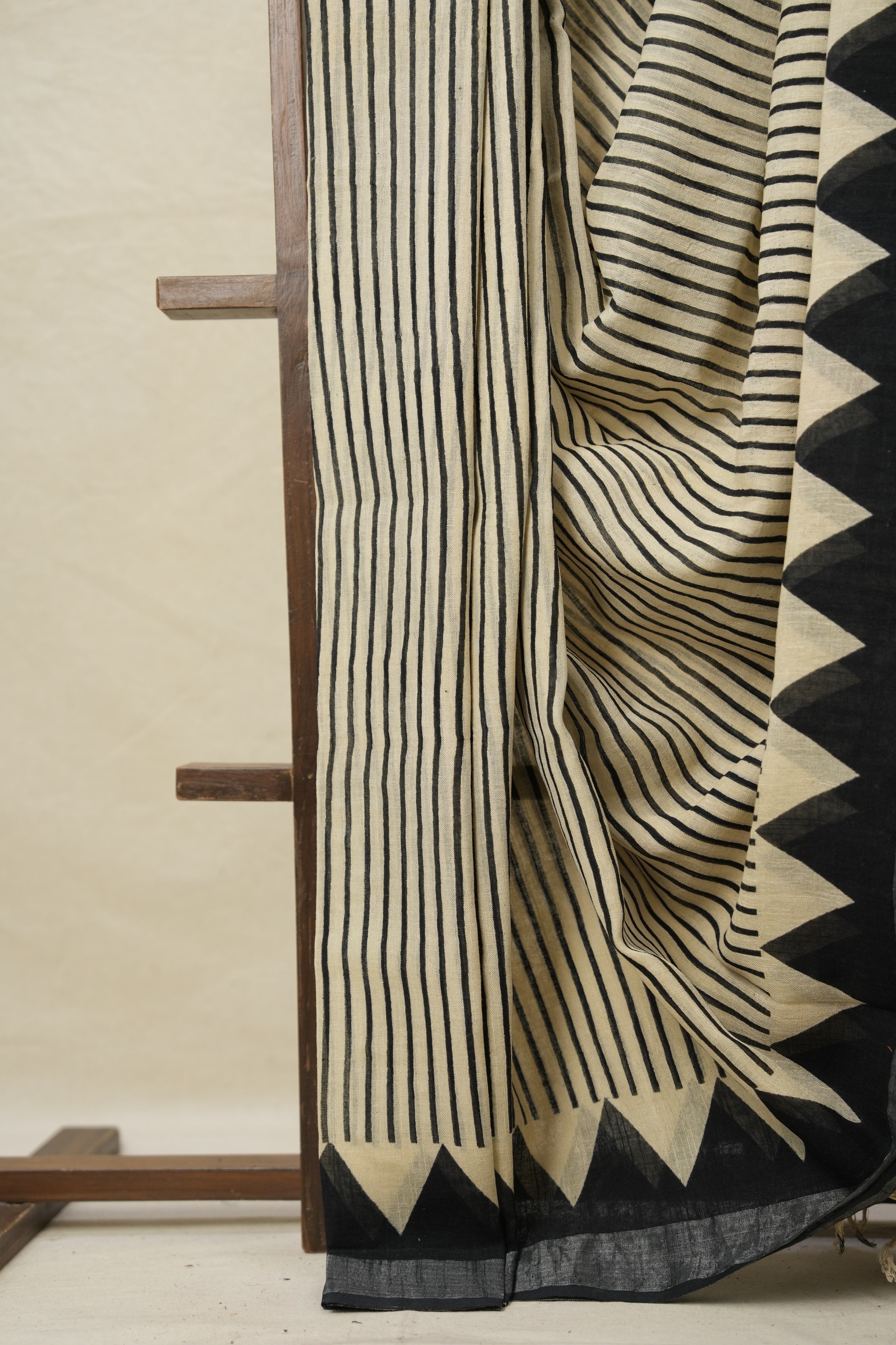 Beige HBP Slub Cotton Saree (DEFECT) - SRBHBPSCS90-PI