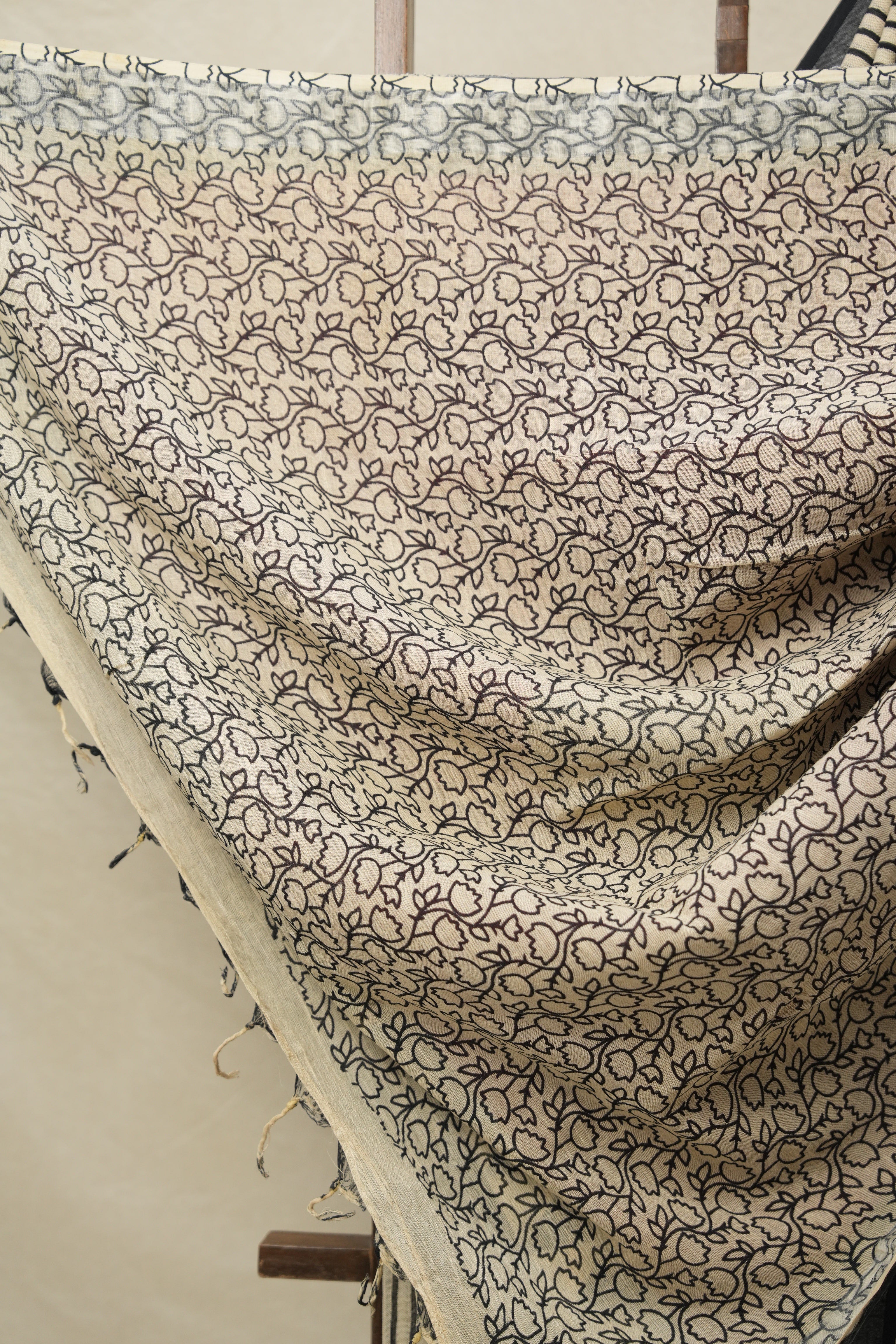 Beige HBP Slub Cotton Saree (DEFECT) - SRBHBPSCS90-PI