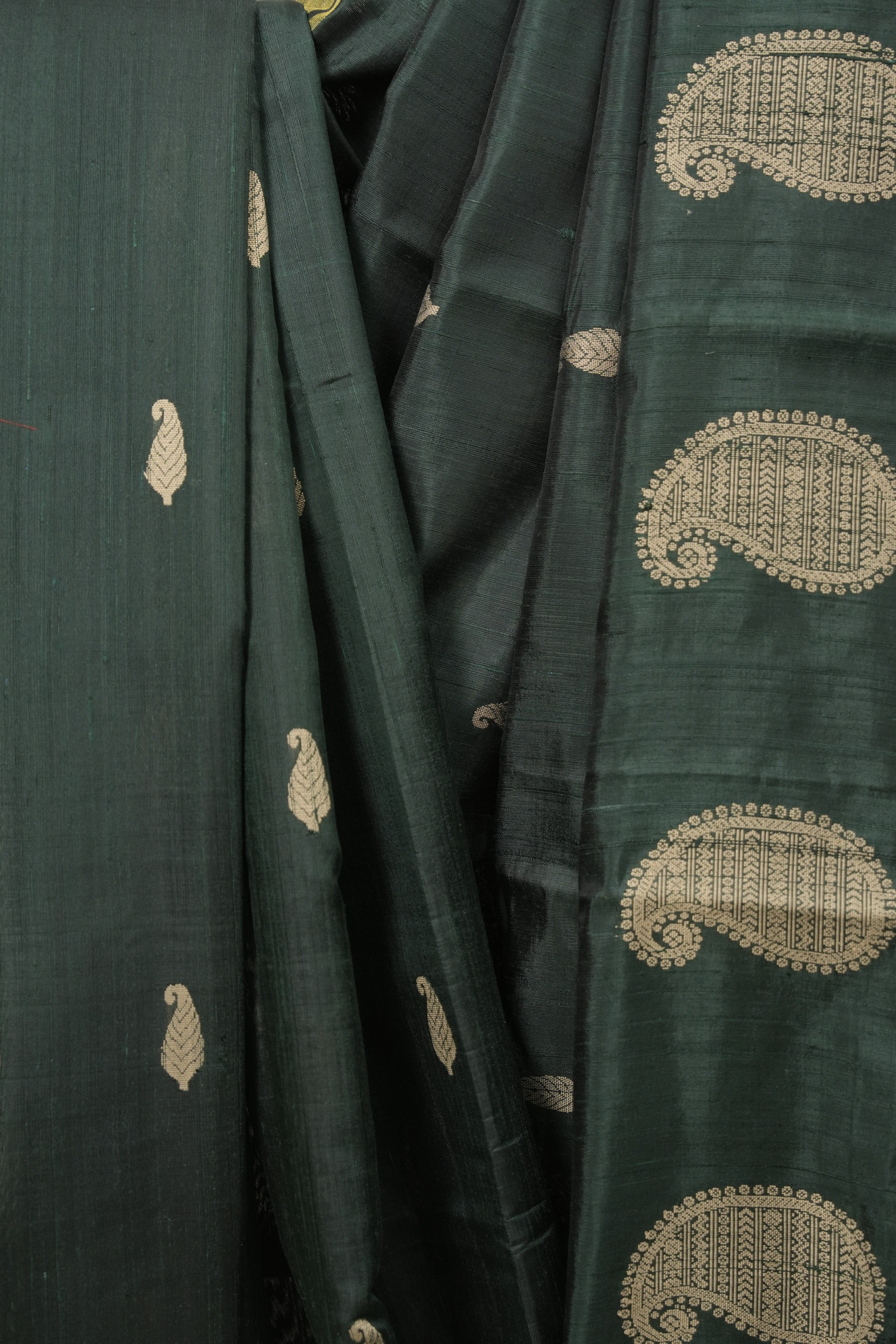 Green Raw Silk  Saree - SRGRSS1063