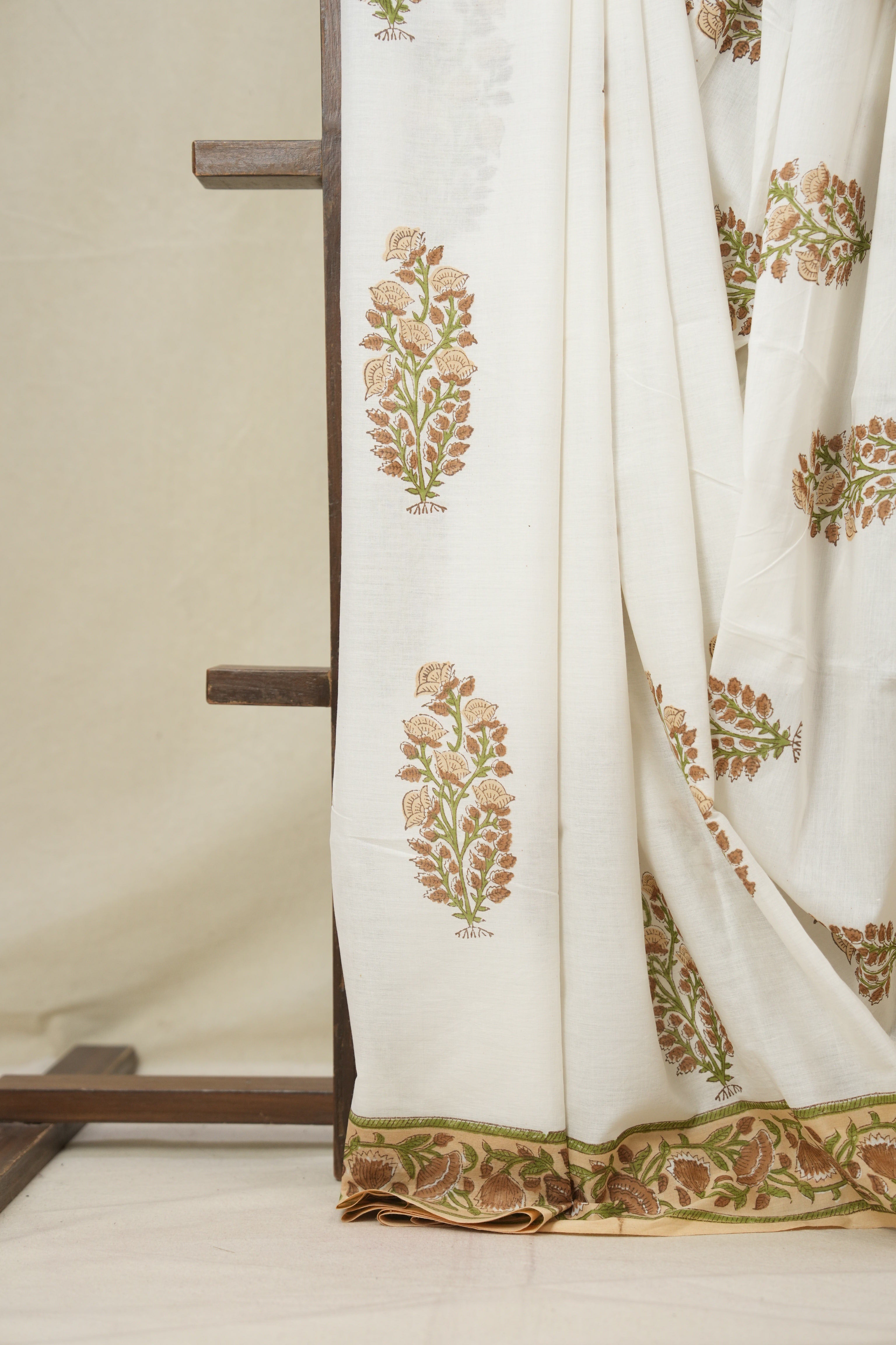 White HBP Cotton Saree - SRWCS3340