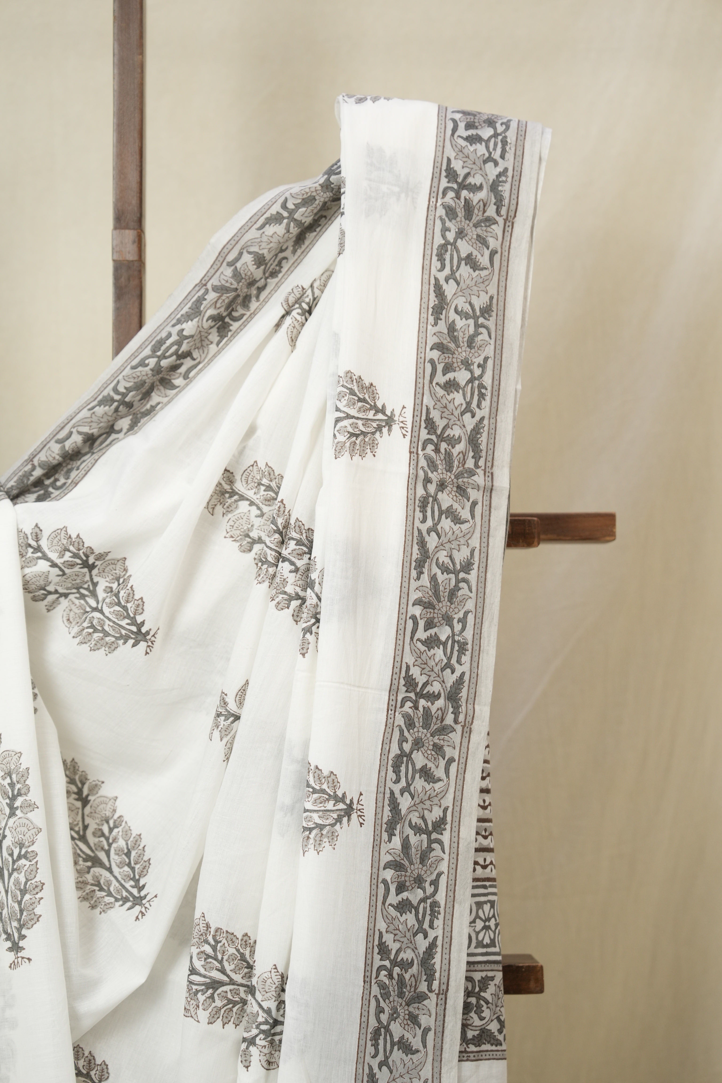 White HBP Cotton Saree - SROWCS3339