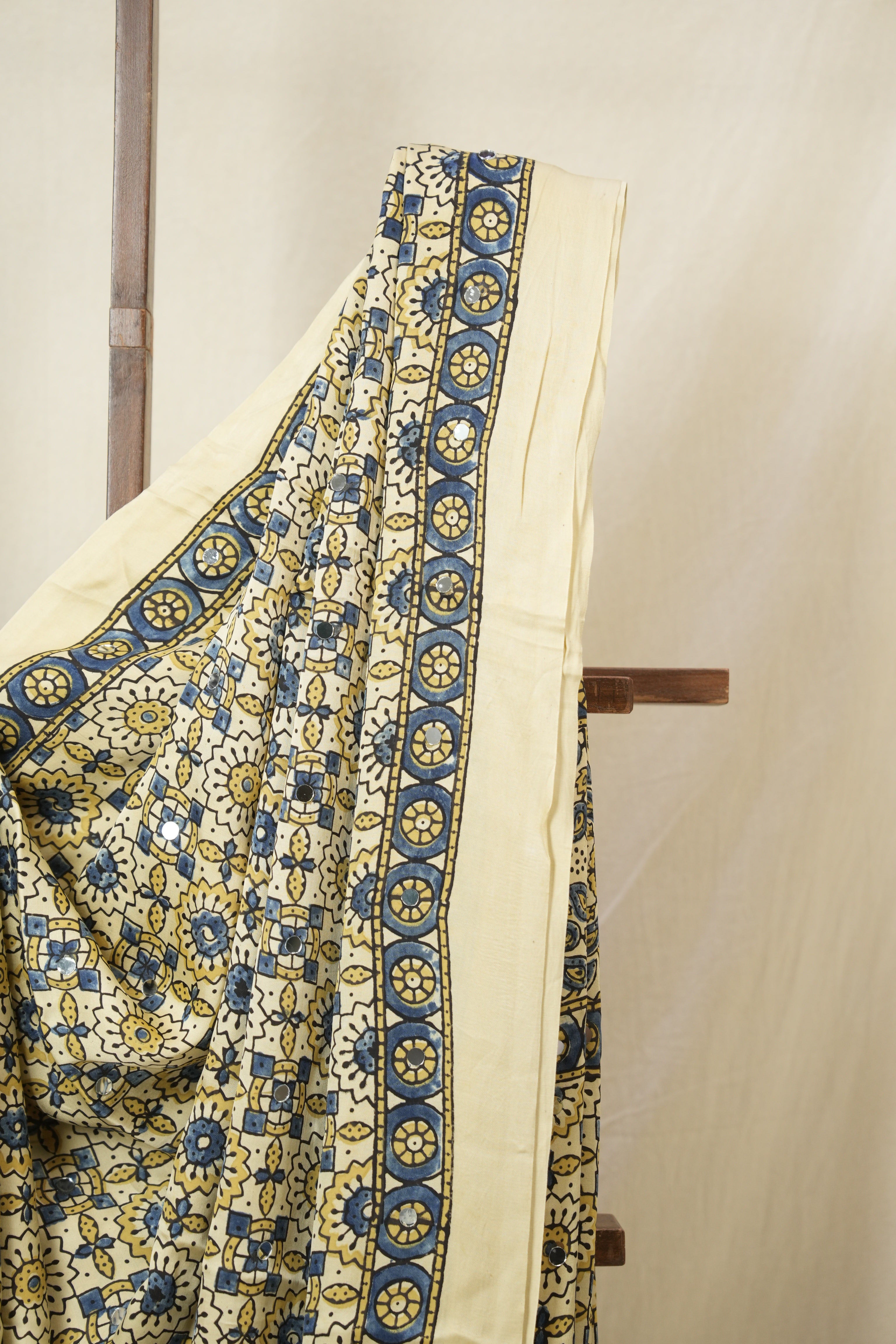 Cream HBP Modal Silk Saree - SRCMSS644