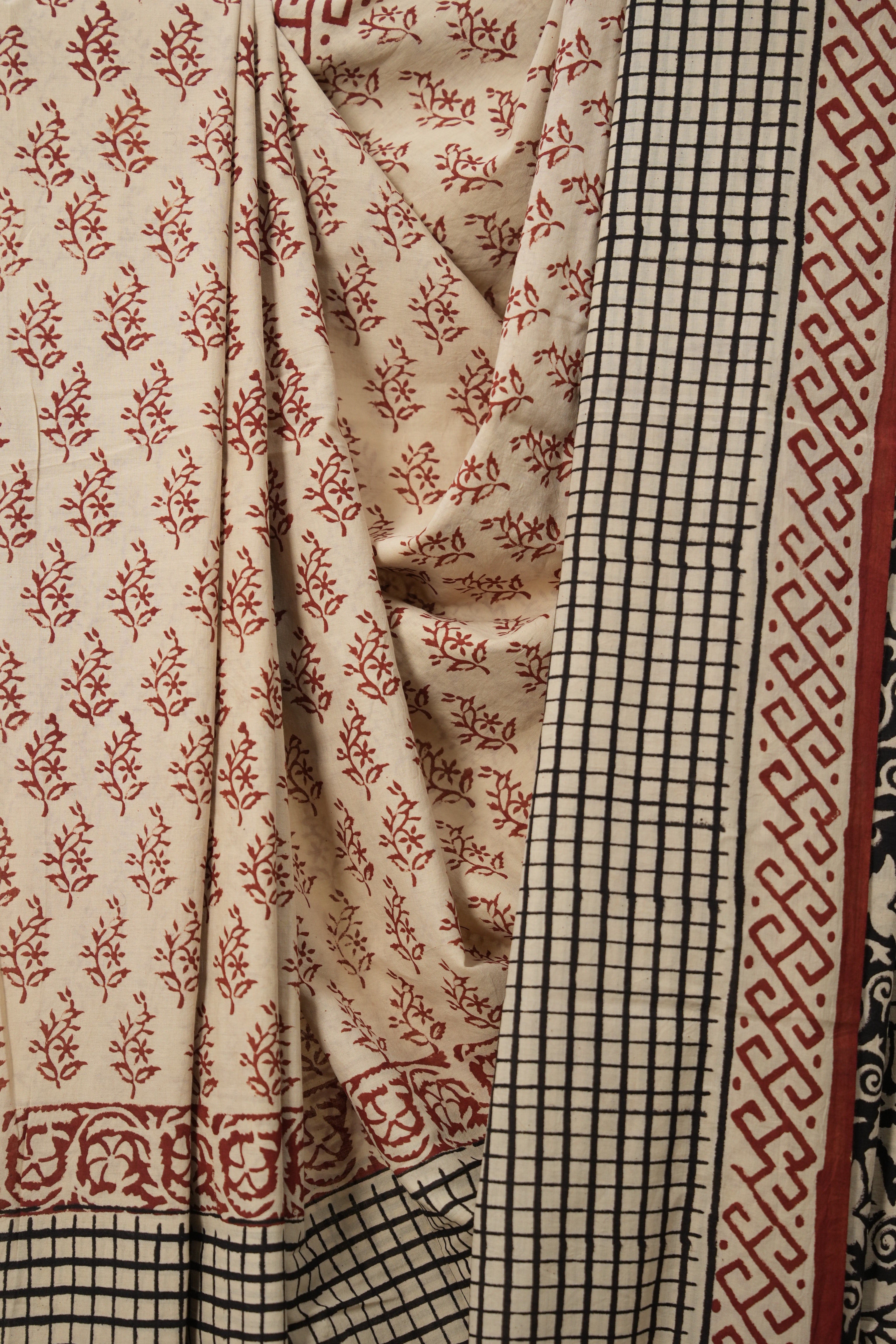 Red Cream HBP Cotton Saree - SRRCCS2872