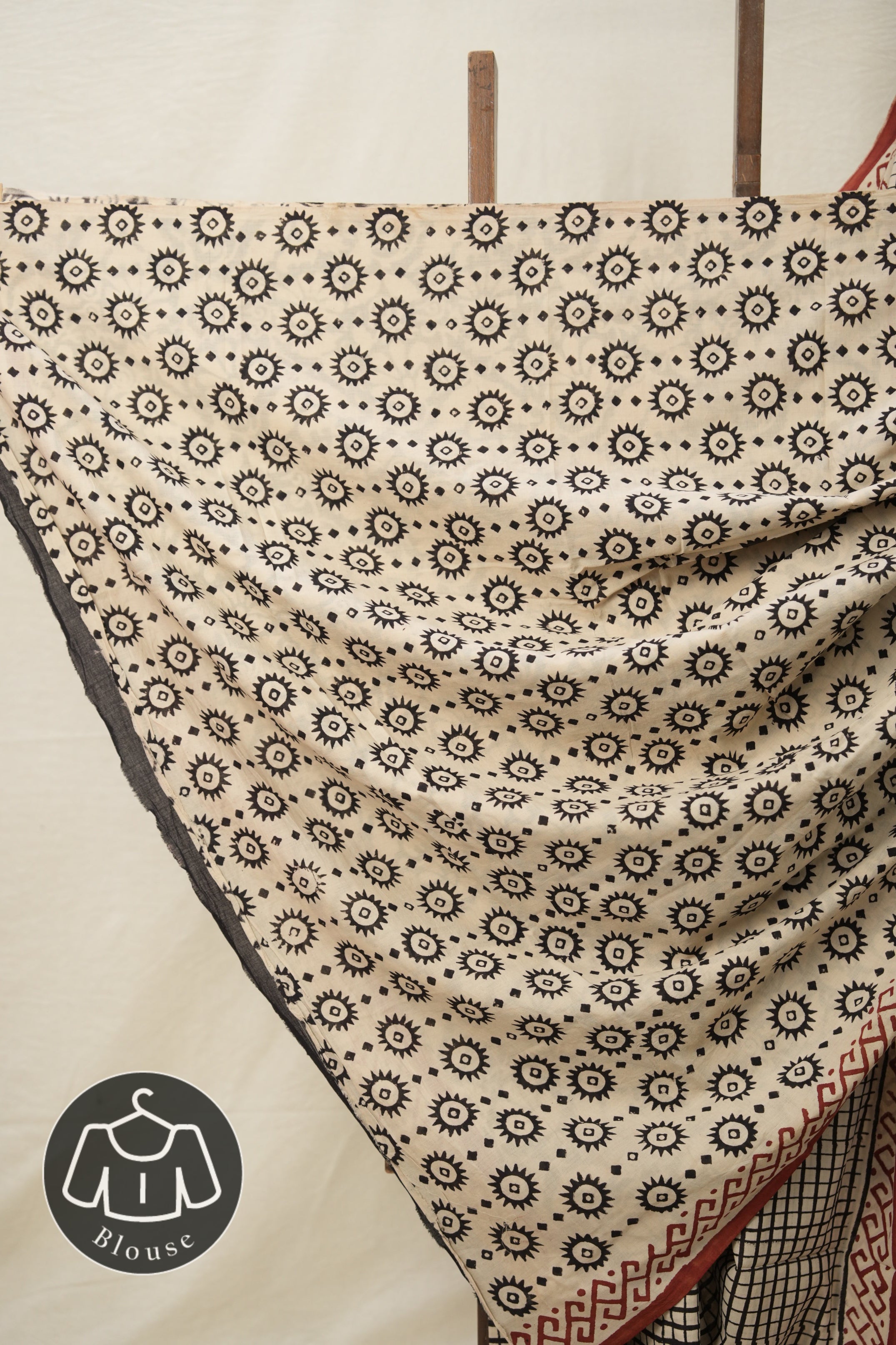 Red Cream HBP Cotton Saree - SRRCCS2872