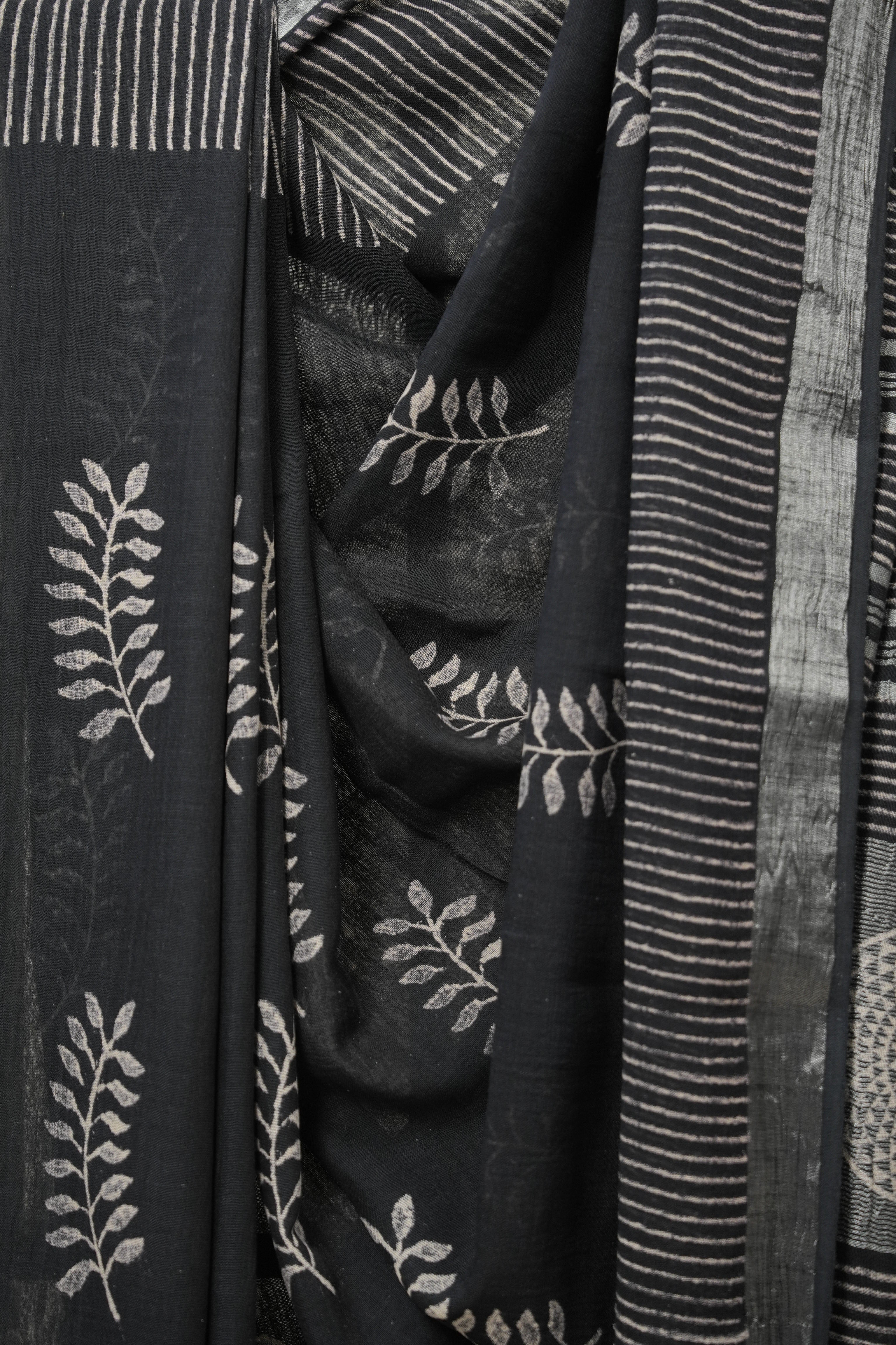 Black HBP Slub Cotton Saree- SRBHBPSCS110