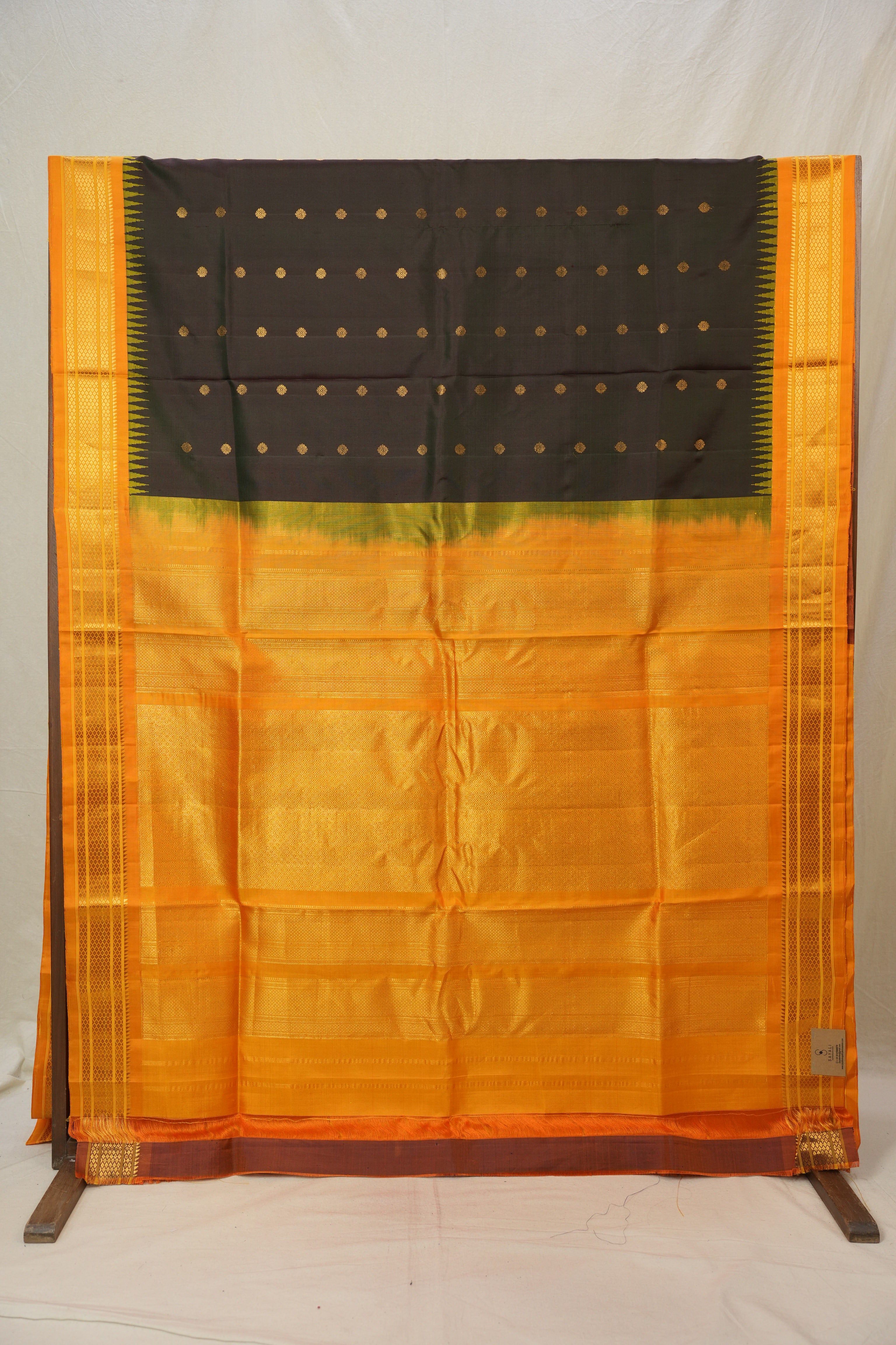 Two Tone Dark Brown Gadwal Silk Saree - SRTTDBGSS623