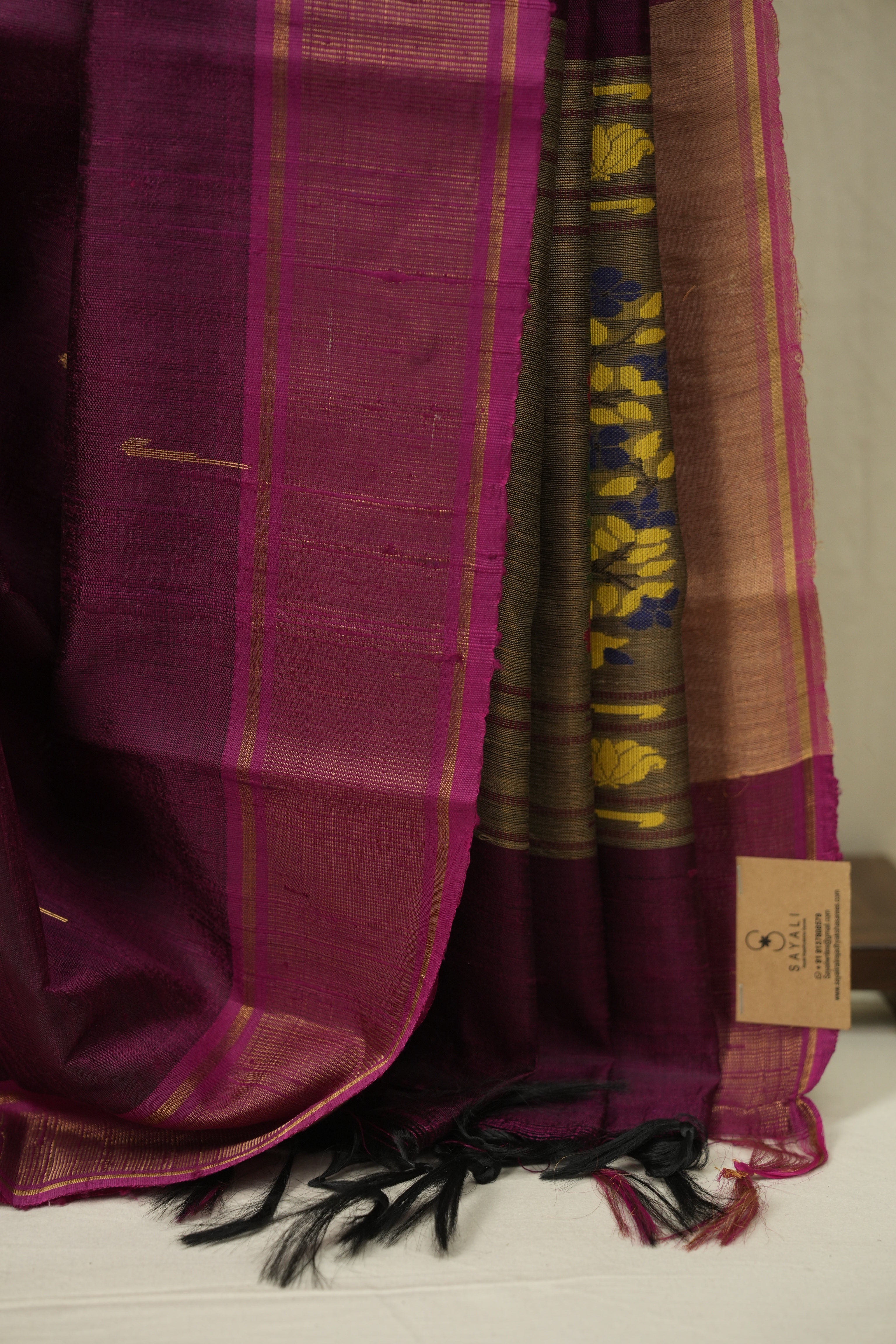 Magenta Raw Silk Saree - SRMRSS1075