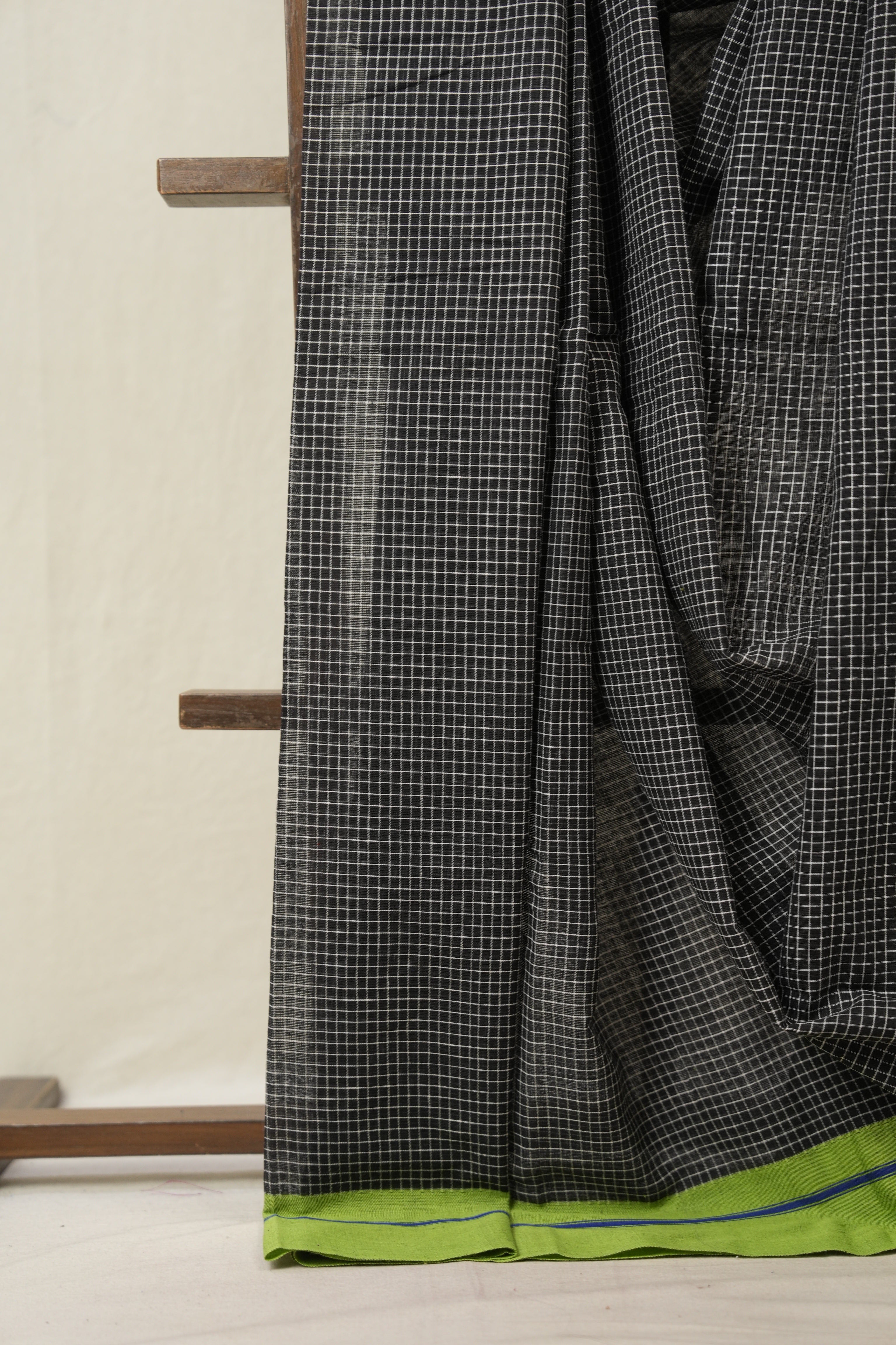 Black Big Checks Cotton Patteda Anchu Saree - SRBPAS333