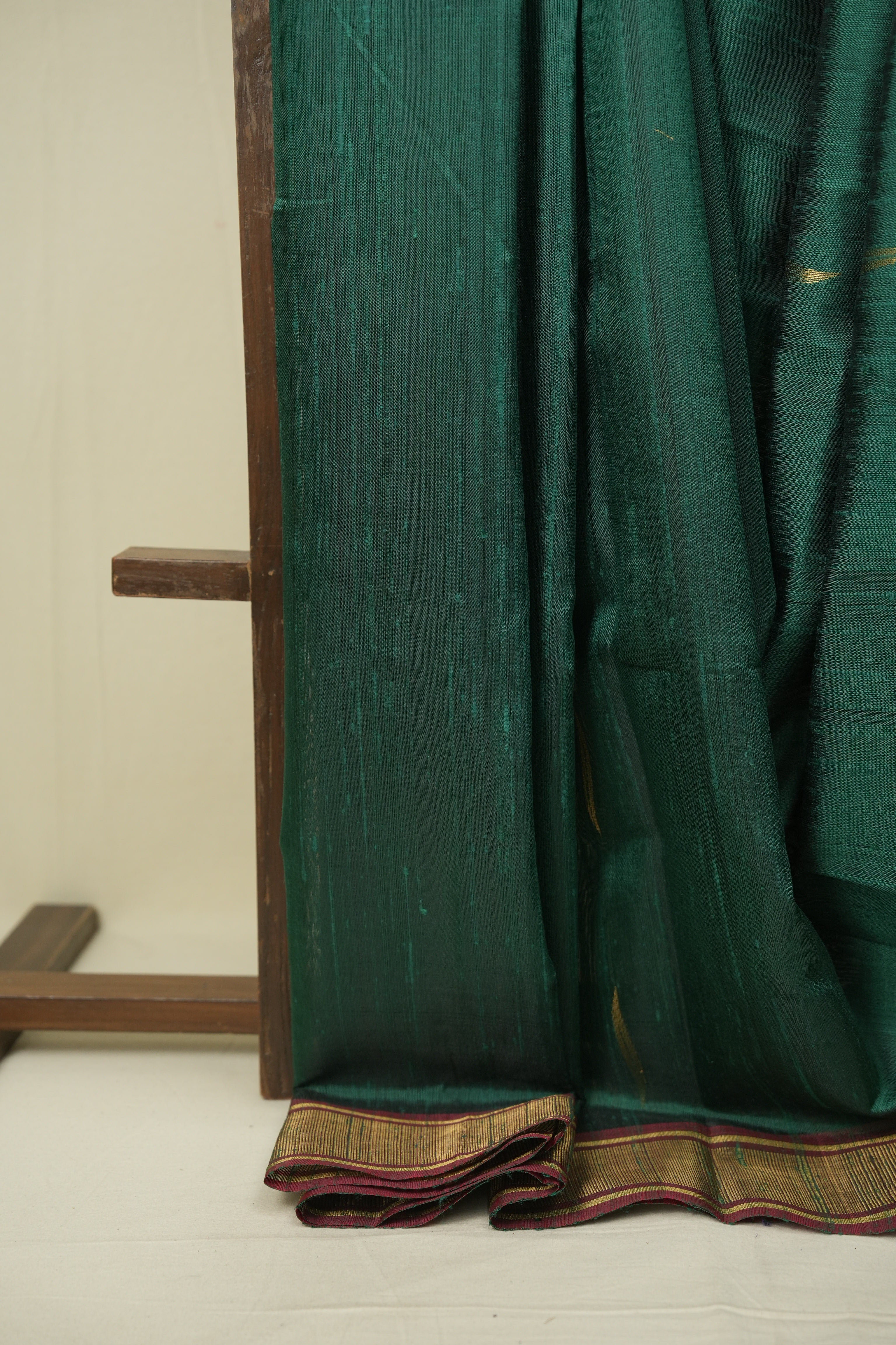 Bottle Green Raw Silk Saree - SRBGRSS1074