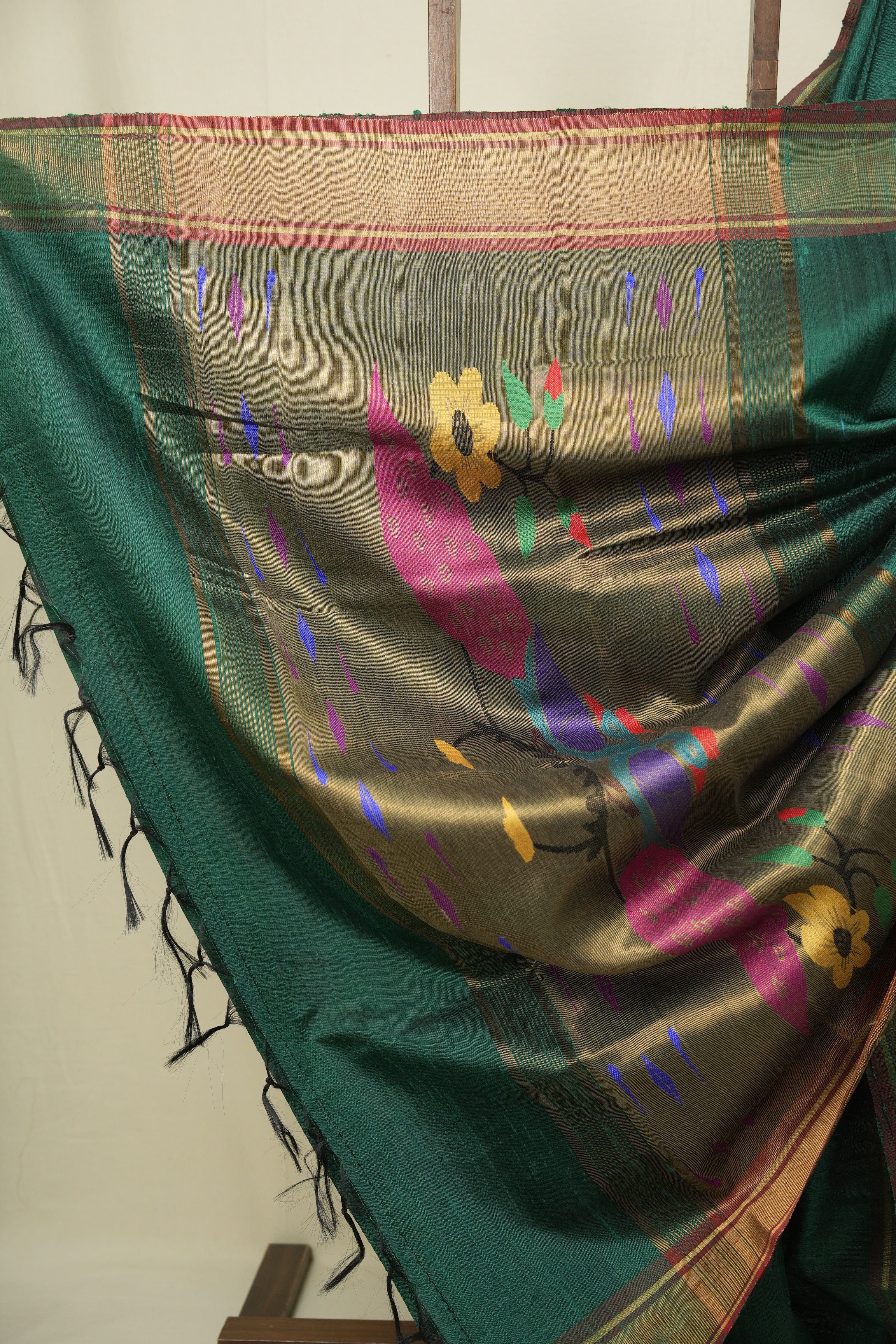 Bottle Green Raw Silk Saree - SRBGRSS1074