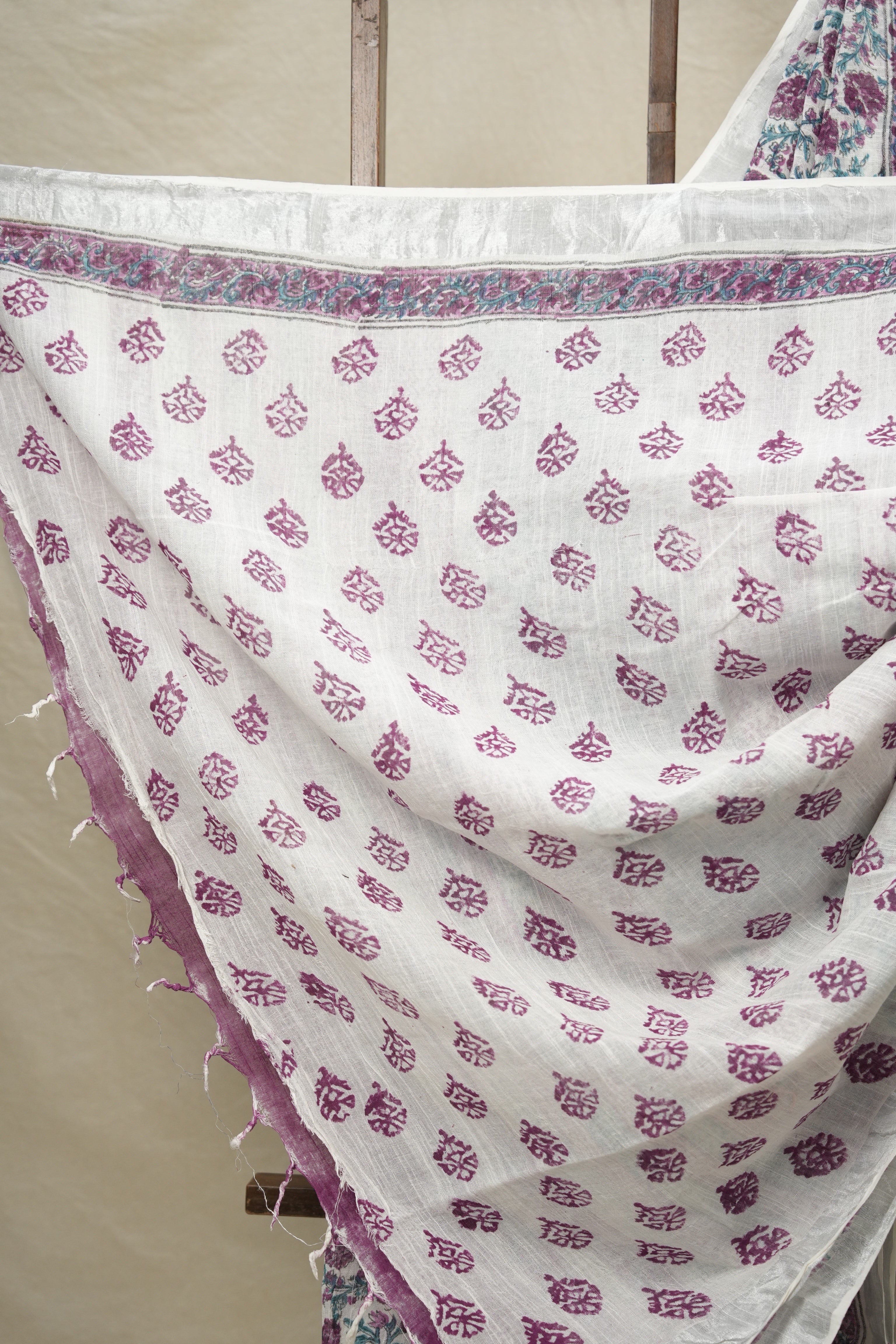 Plum White HBP Slub Cotton Saree- SRPWHBPSCS130