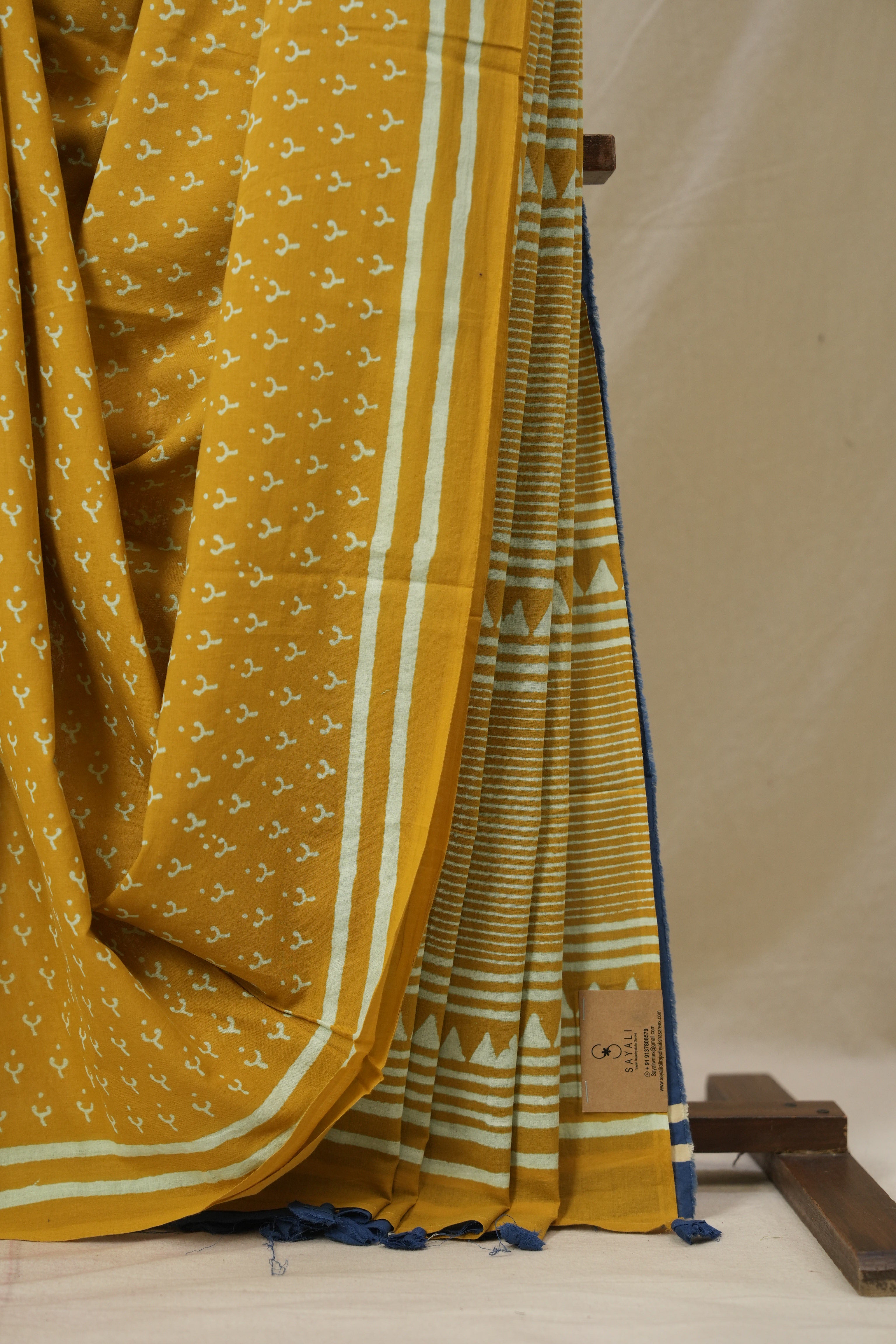 Gold HBP Cotton Saree - SRMGCS3372