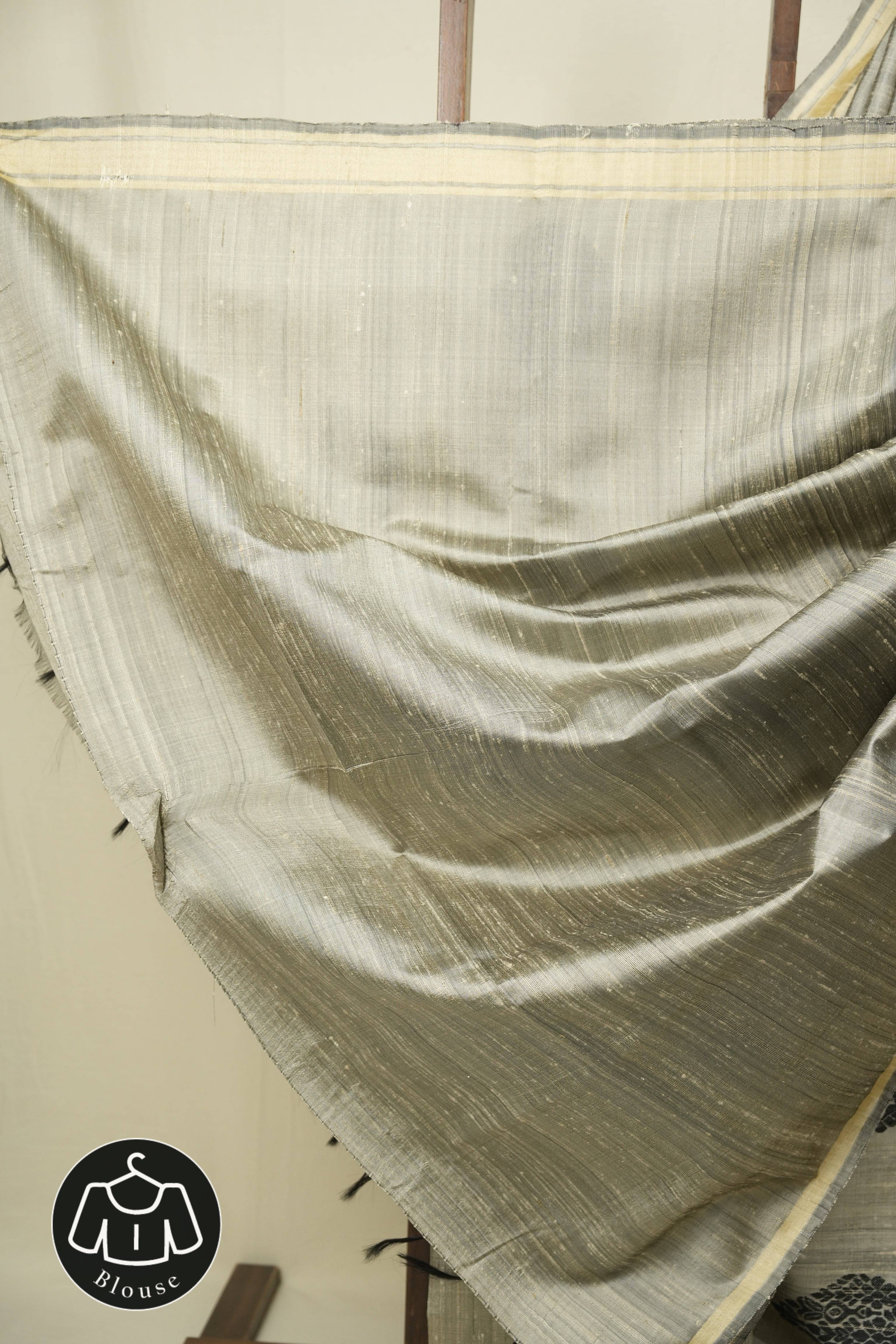 Silver Raw Silk Saree - SRSRSS1077