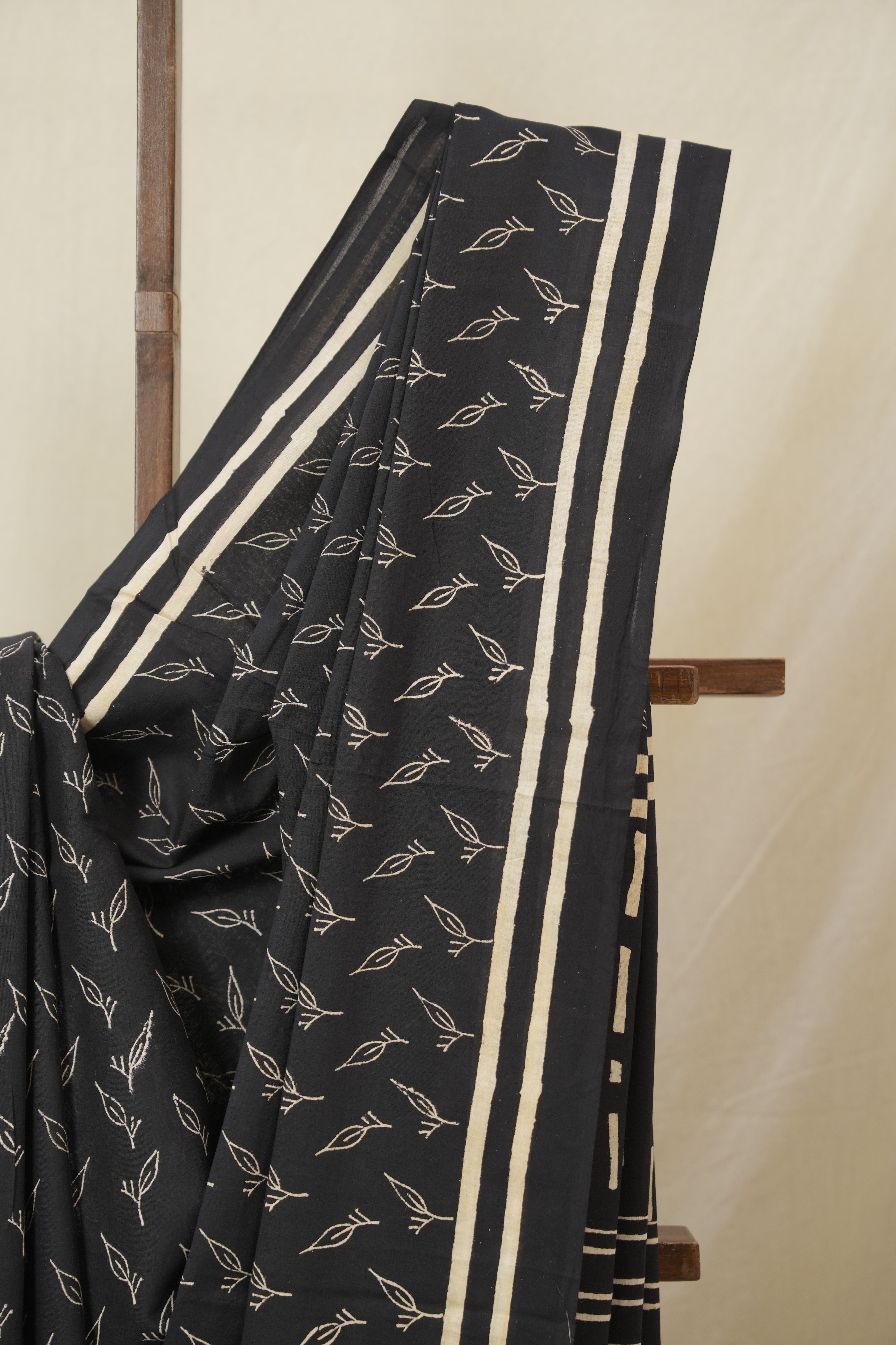Black HBP Cotton Saree - SRBCS3373
