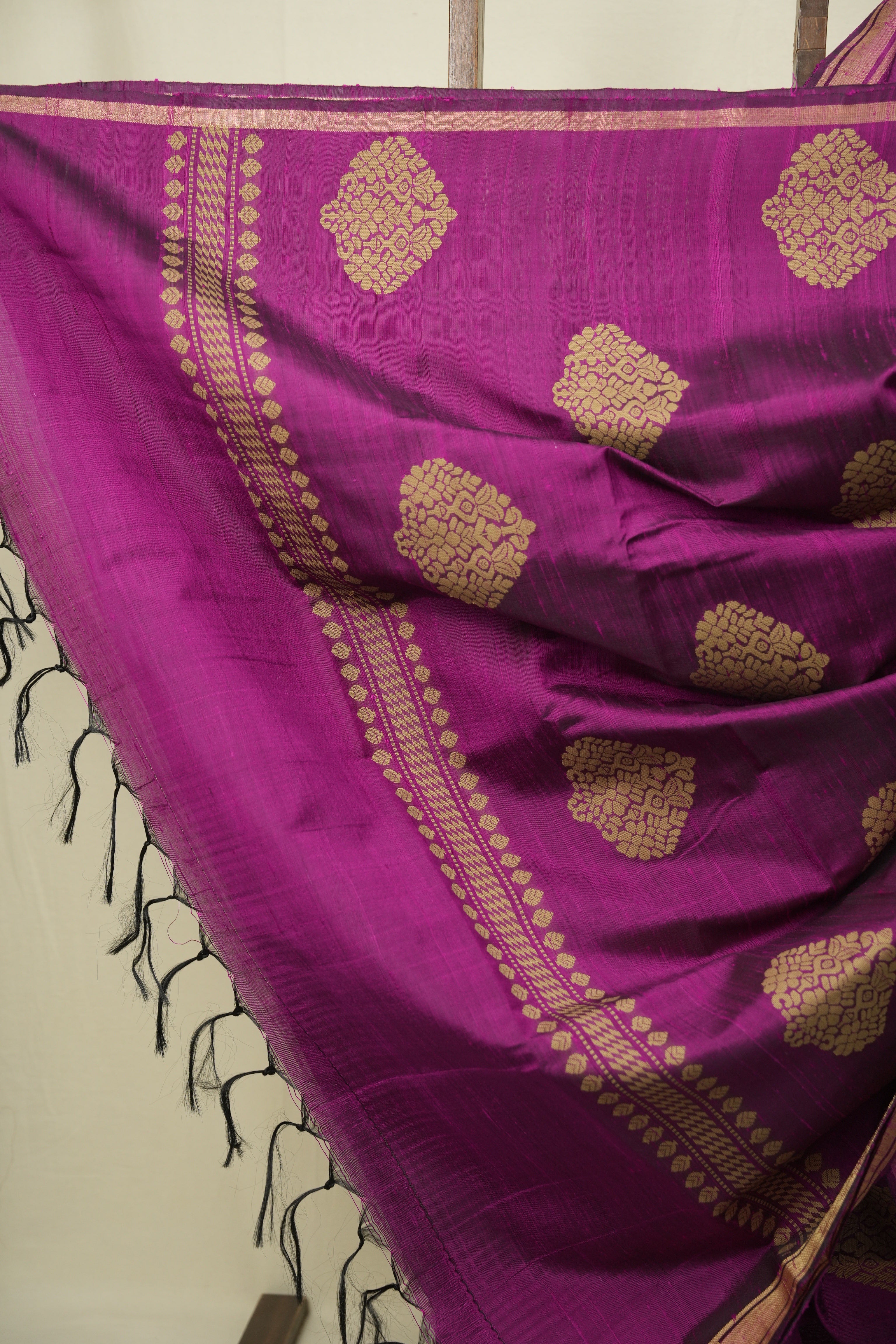 Magenta Raw Silk Saree - SRMRSS1079
