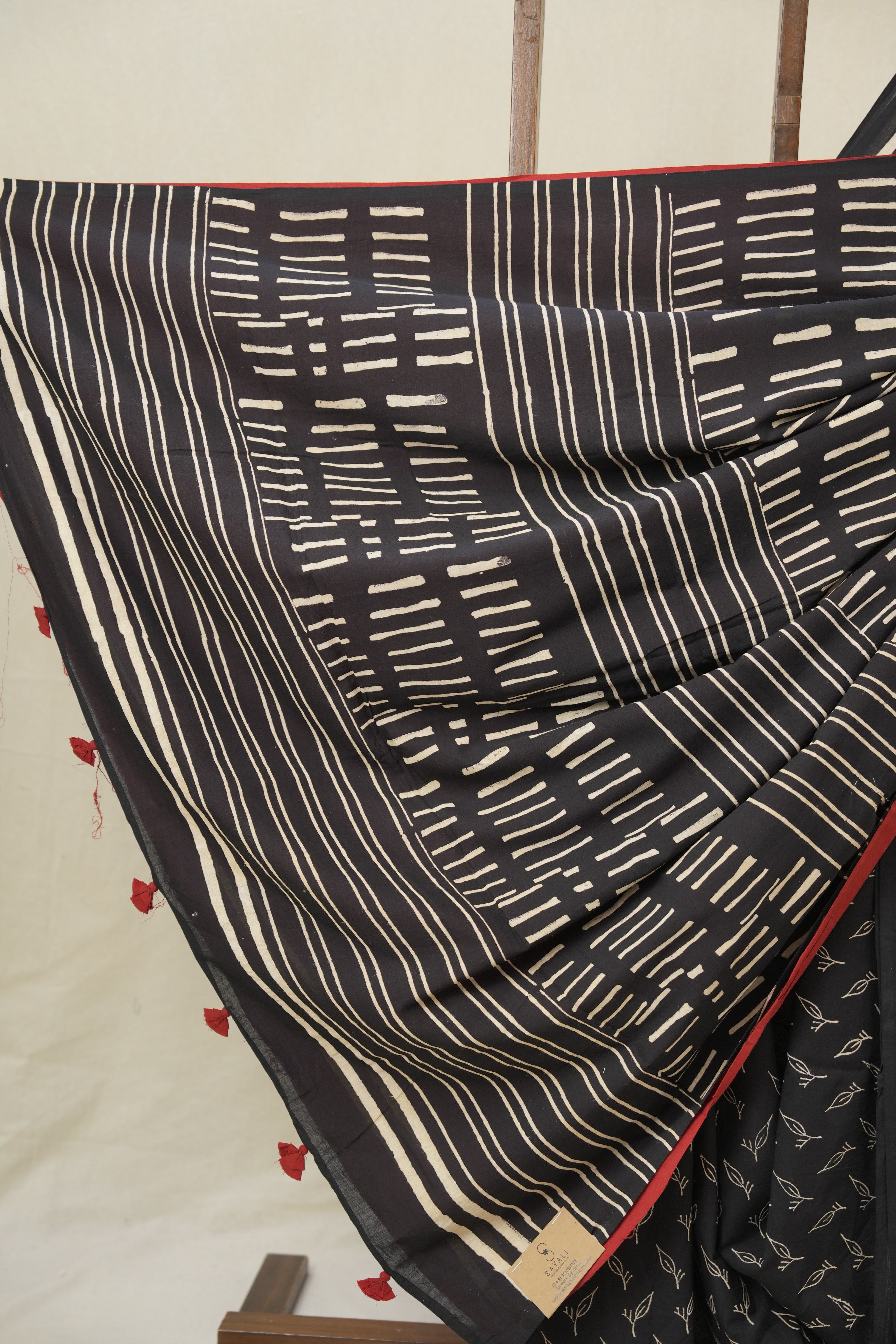 Black HBP Cotton Saree - SRBCS3373