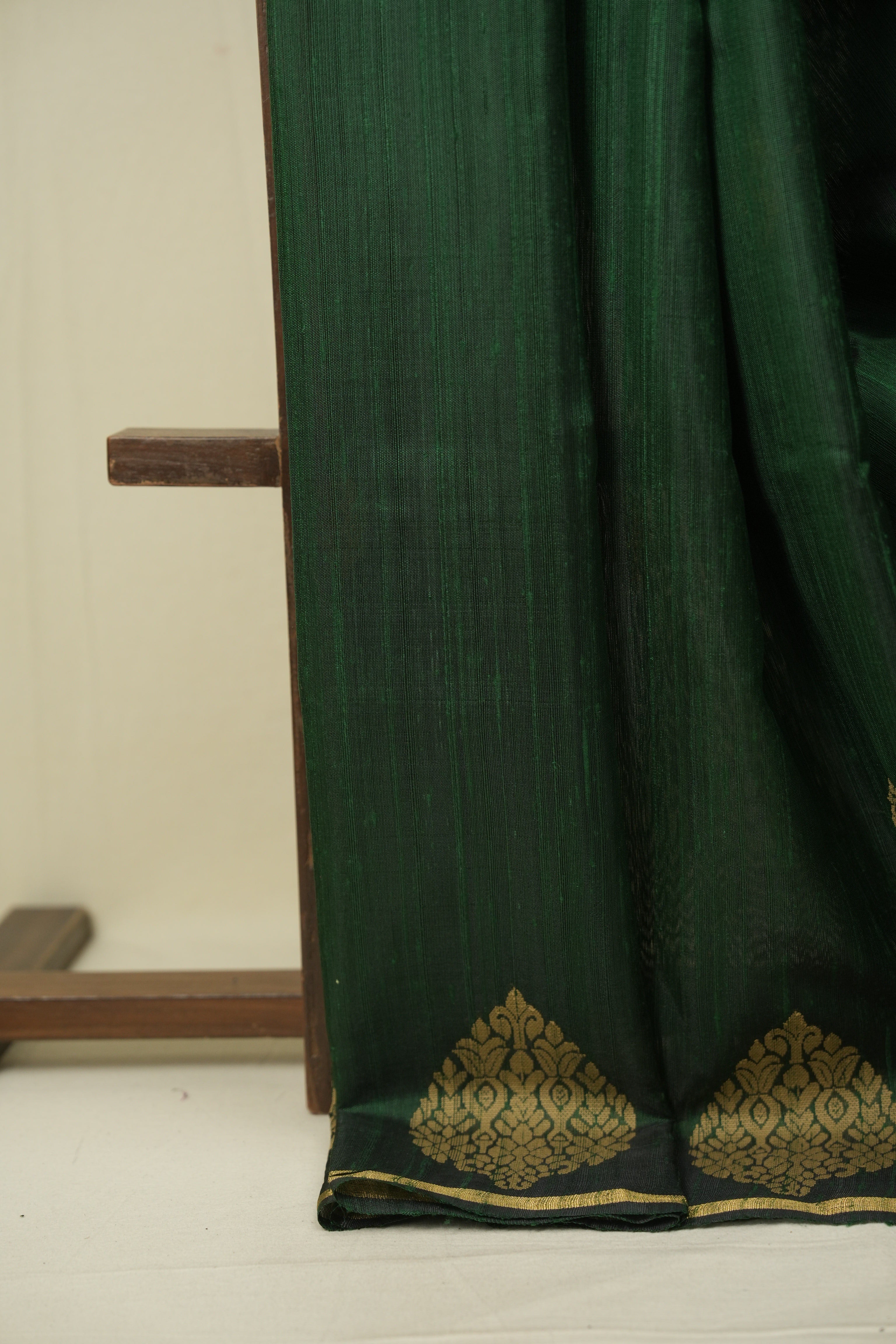 Green Raw Silk Saree - SRGRSS1080