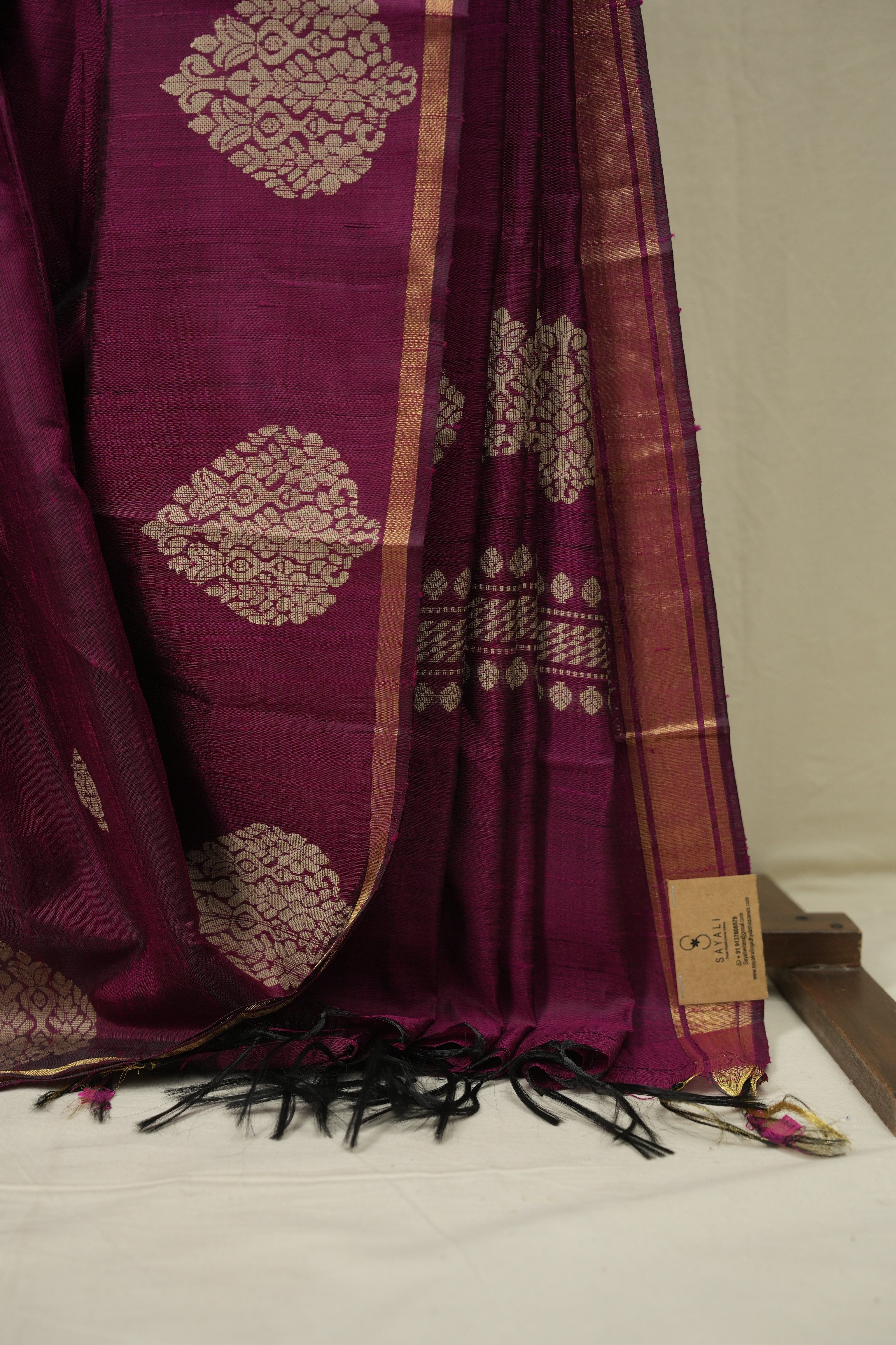 Magenta Raw Silk Saree - SRMRSS1084